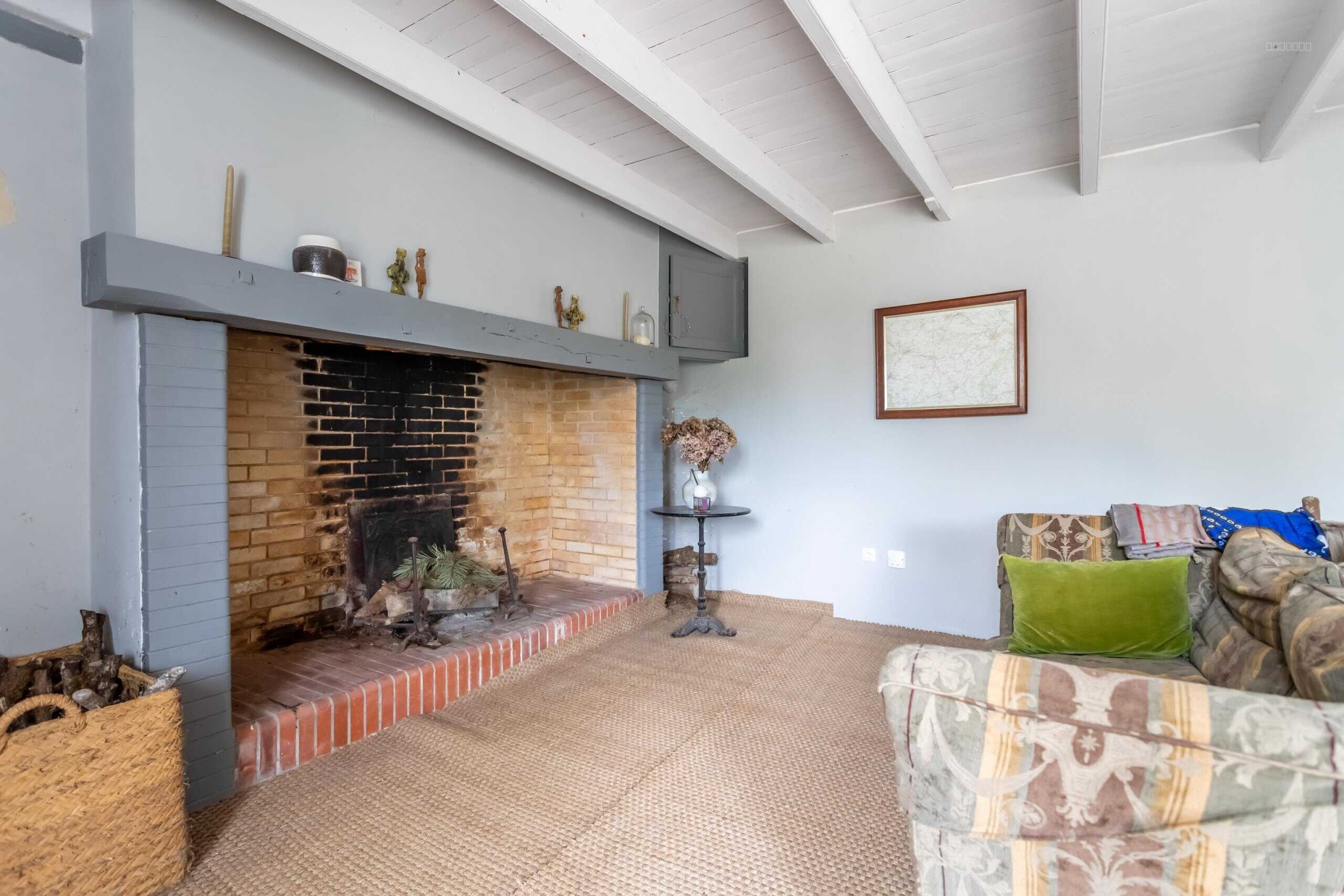 Country property with annexe and garaging — photo 17