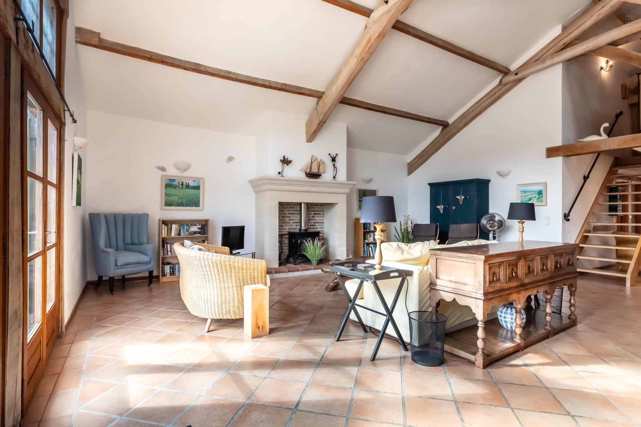 Country house with pool — photo 17