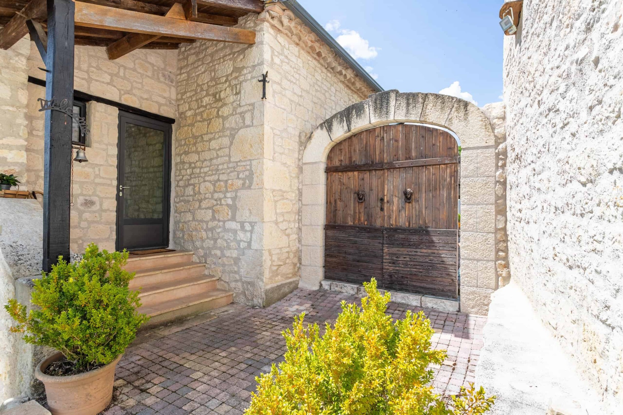 Propriété de campagne avec garage — photo 2