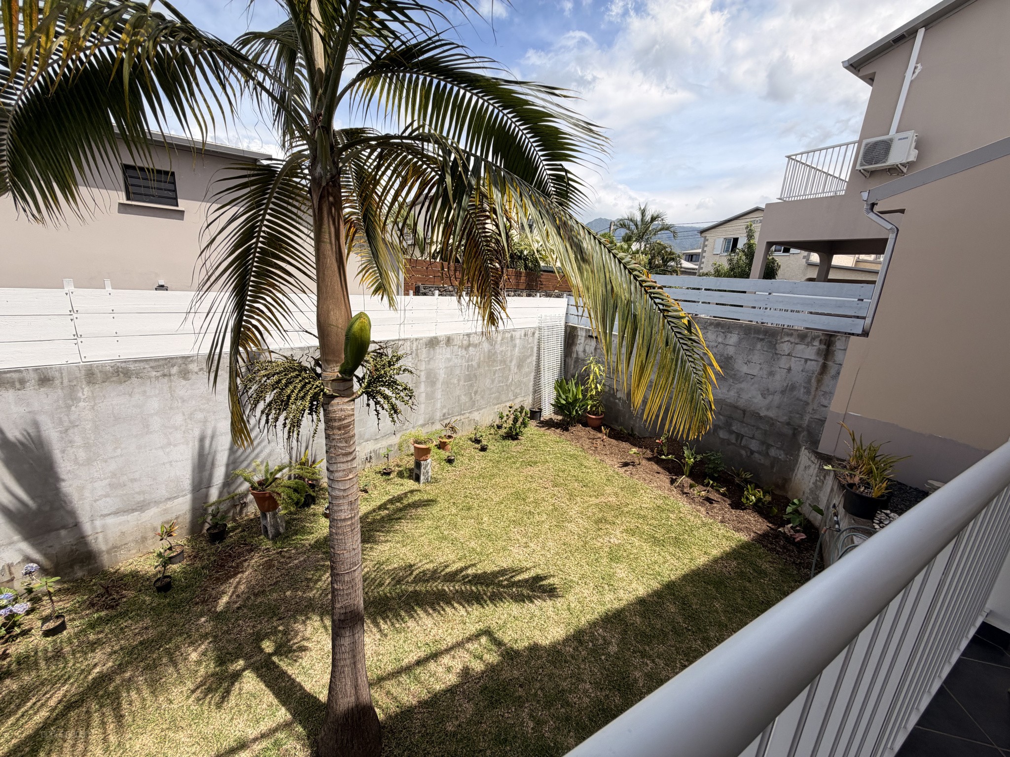 VILLA F5 RAVINE DES CABRIS SAINT PIERRE — photo 10