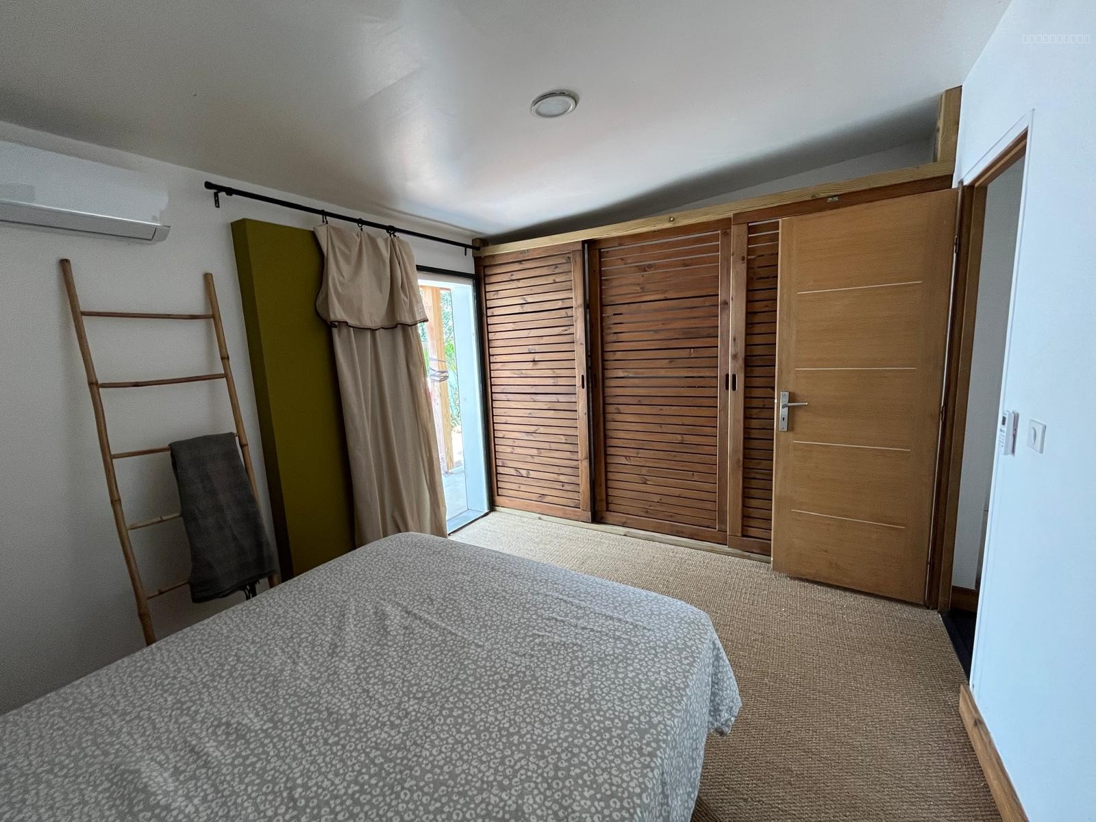VILLA F3 + T2 LIGNE DES BAMBOUS — photo 5