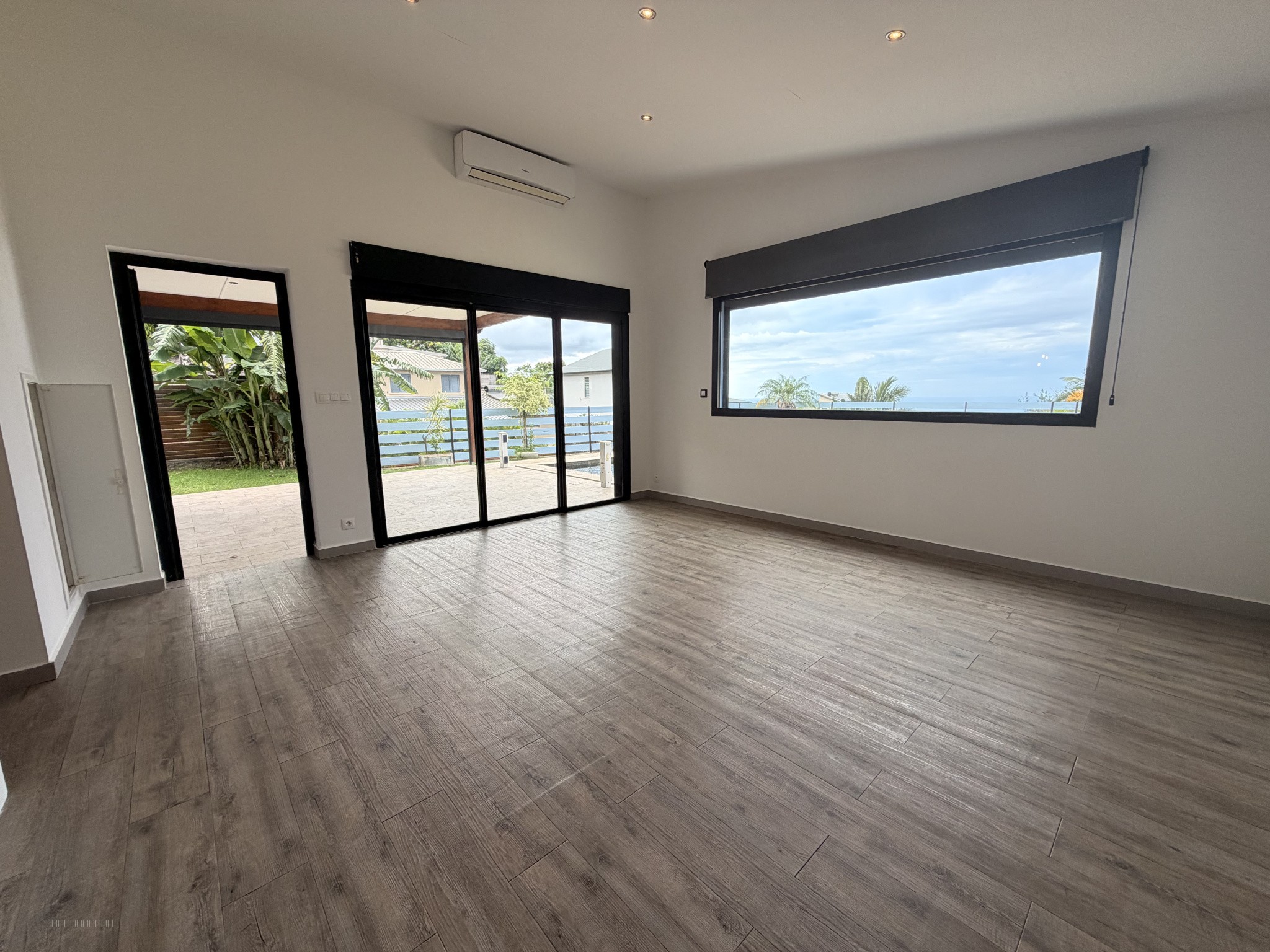 VILLA F7 Sur 1000 m2 SAINT-LEU — photo 12