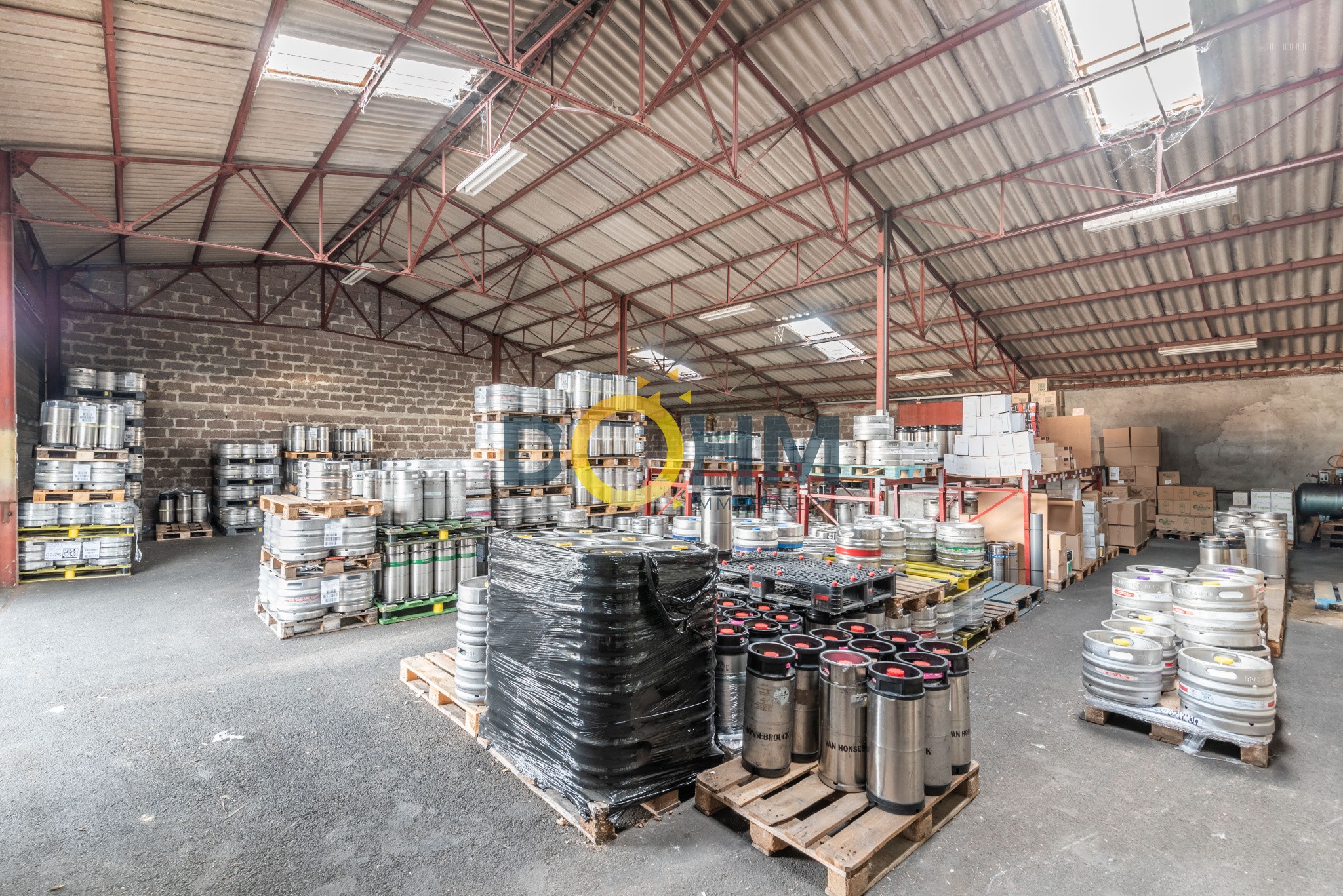 Dépot de 2612 m2 avec 3 bâtiments et 7145 m2 de terrain — photo 11