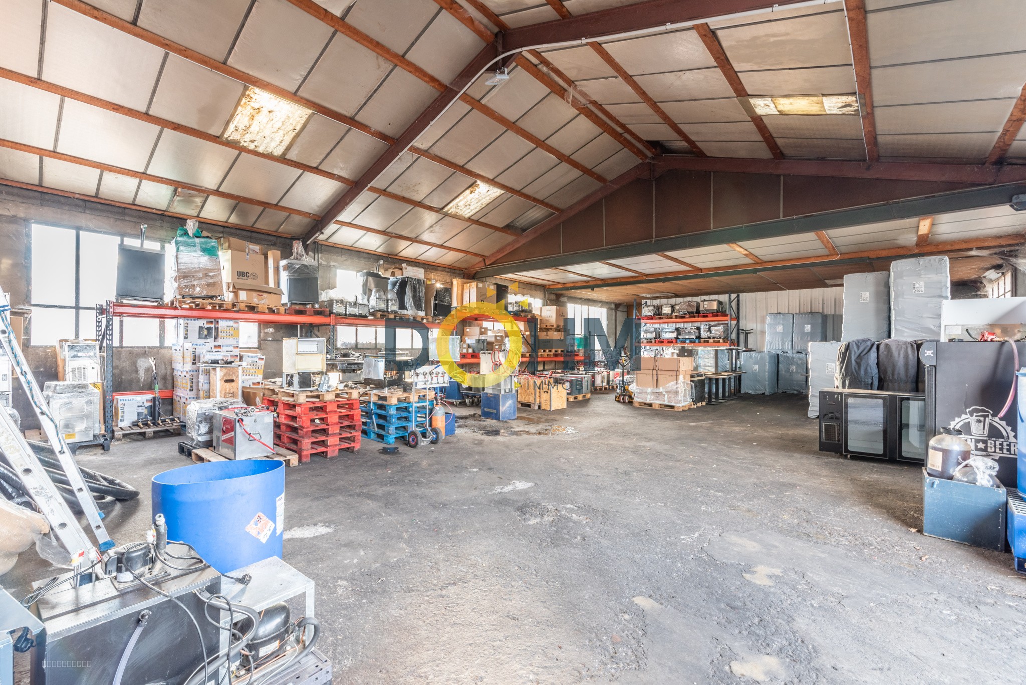 Dépot de 2612 m2 avec 3 bâtiments et 7145 m2 de terrain — photo 8