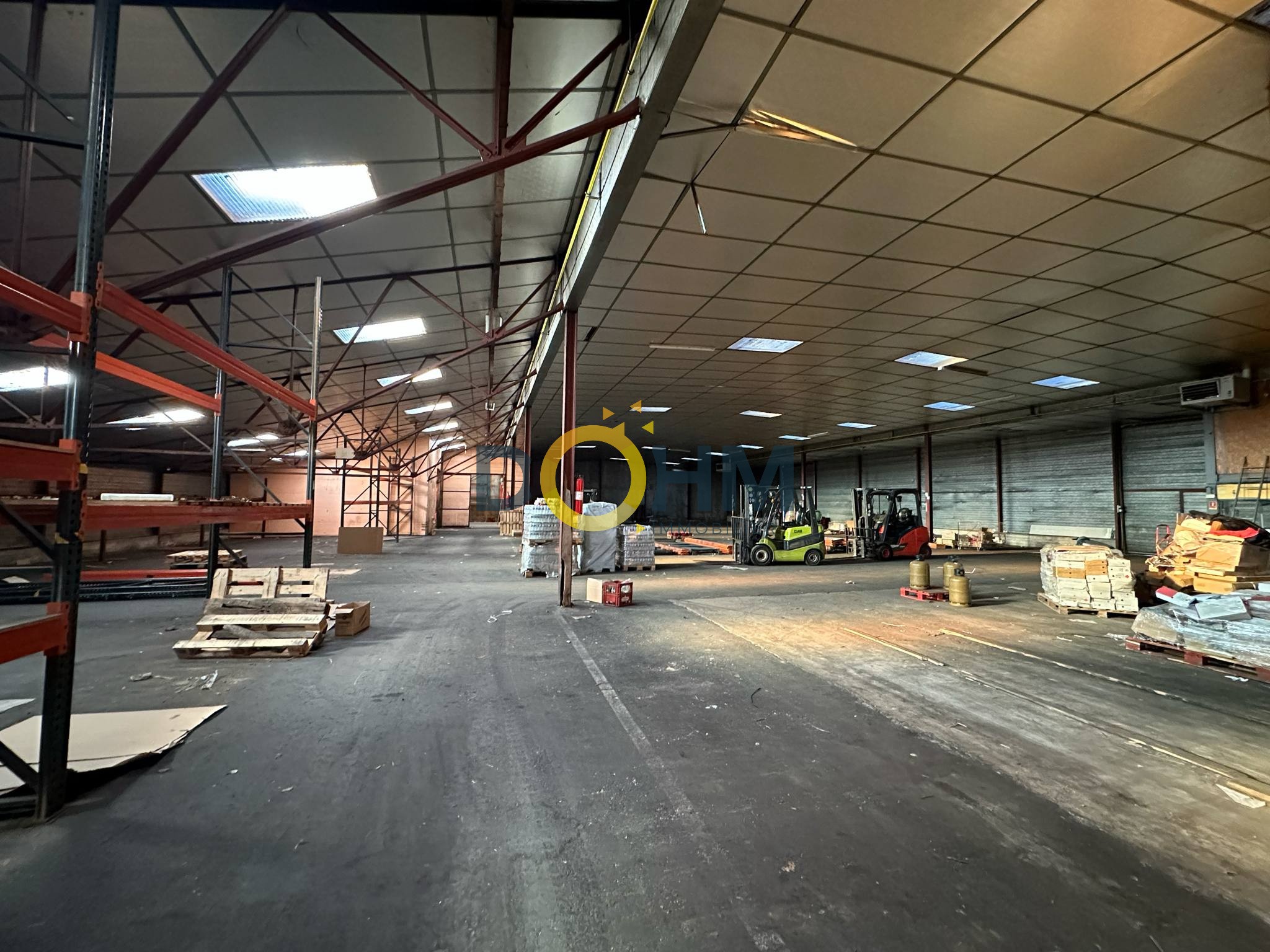 Dépot de 2612 m2 avec 3 bâtiments et 7145 m2 de terrain — photo 6