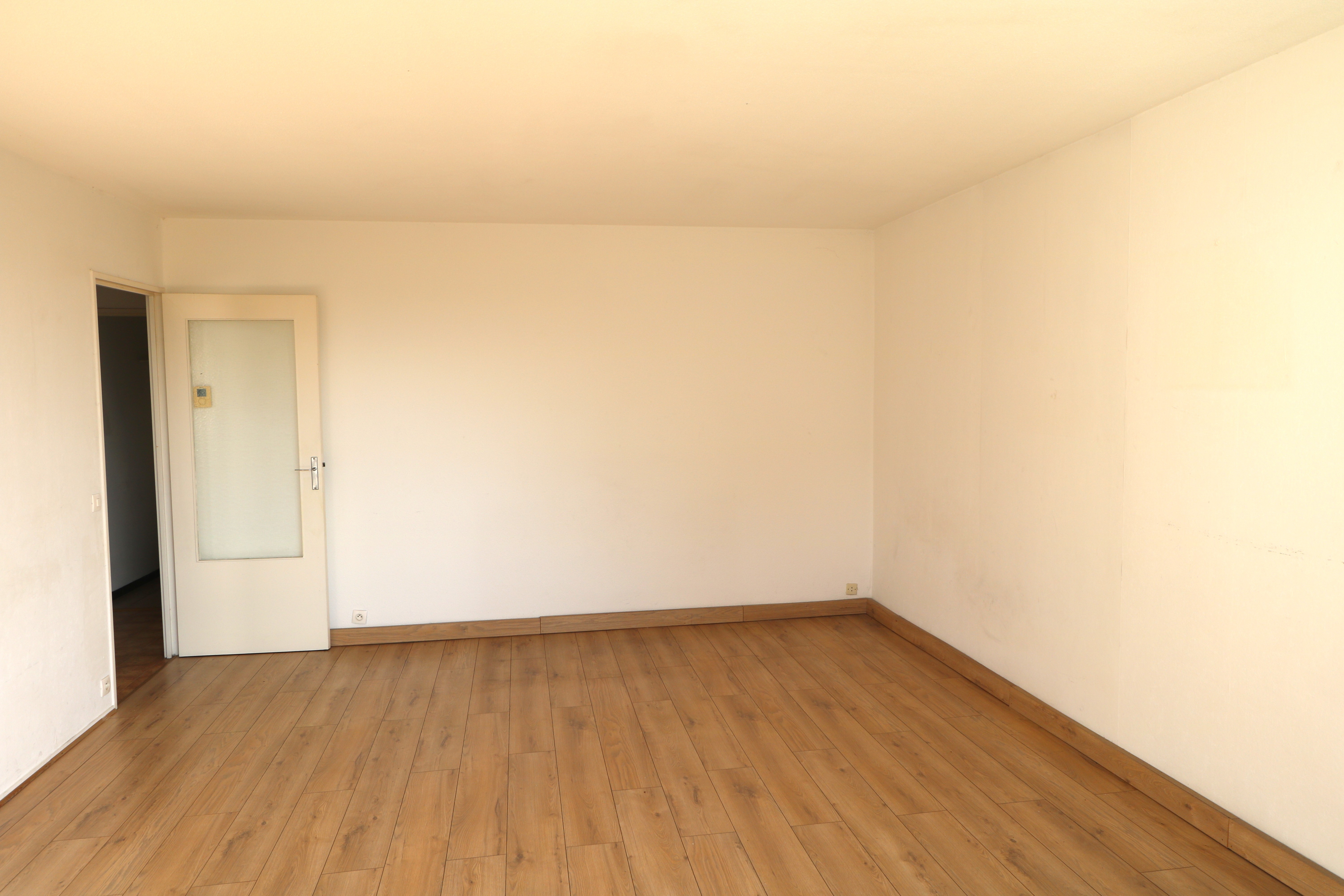 Appartement 2 pièces 60 m2 avec balcon et parking — photo 4