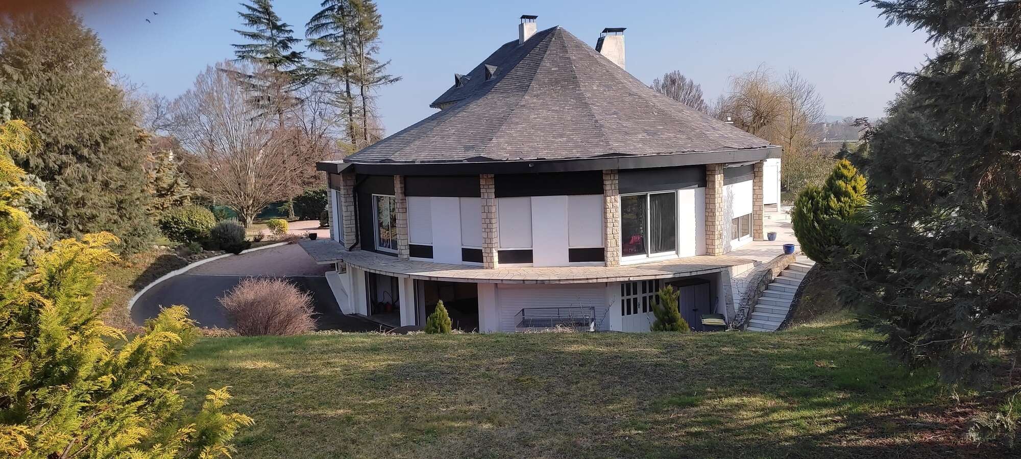 Villa d'architecte avec piscine et tennis à Gannat — photo 3