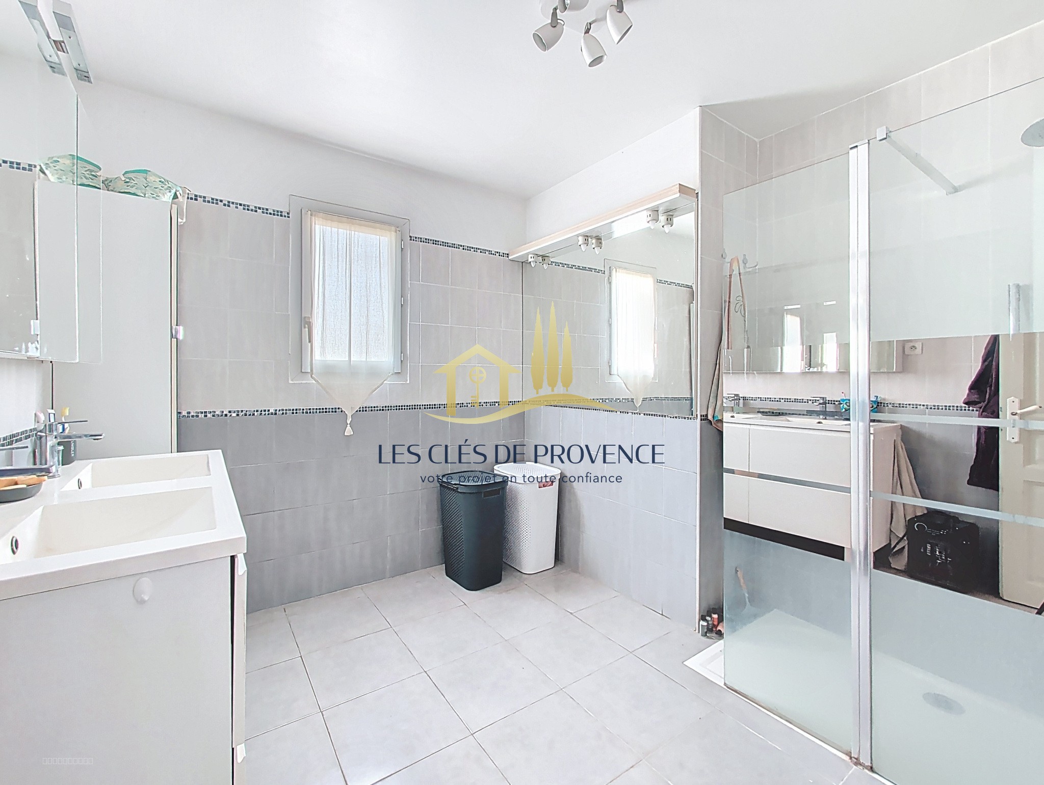 Maison type 7 individuelle de 152 m2 au cœur de Rognac — photo 4
