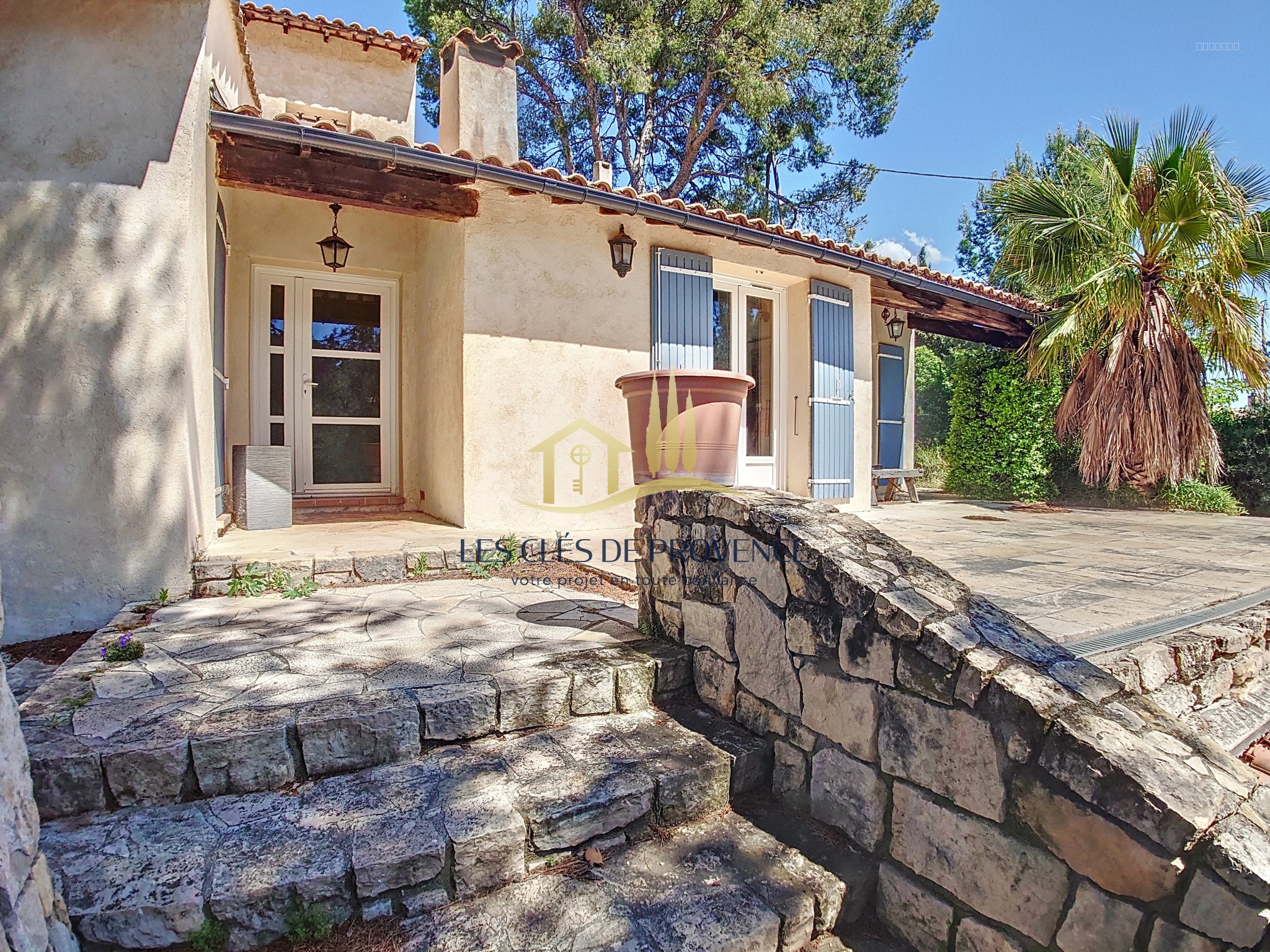 Villa familiale Type 5 avec piscine et jardin arboré à Rognac — photo 13