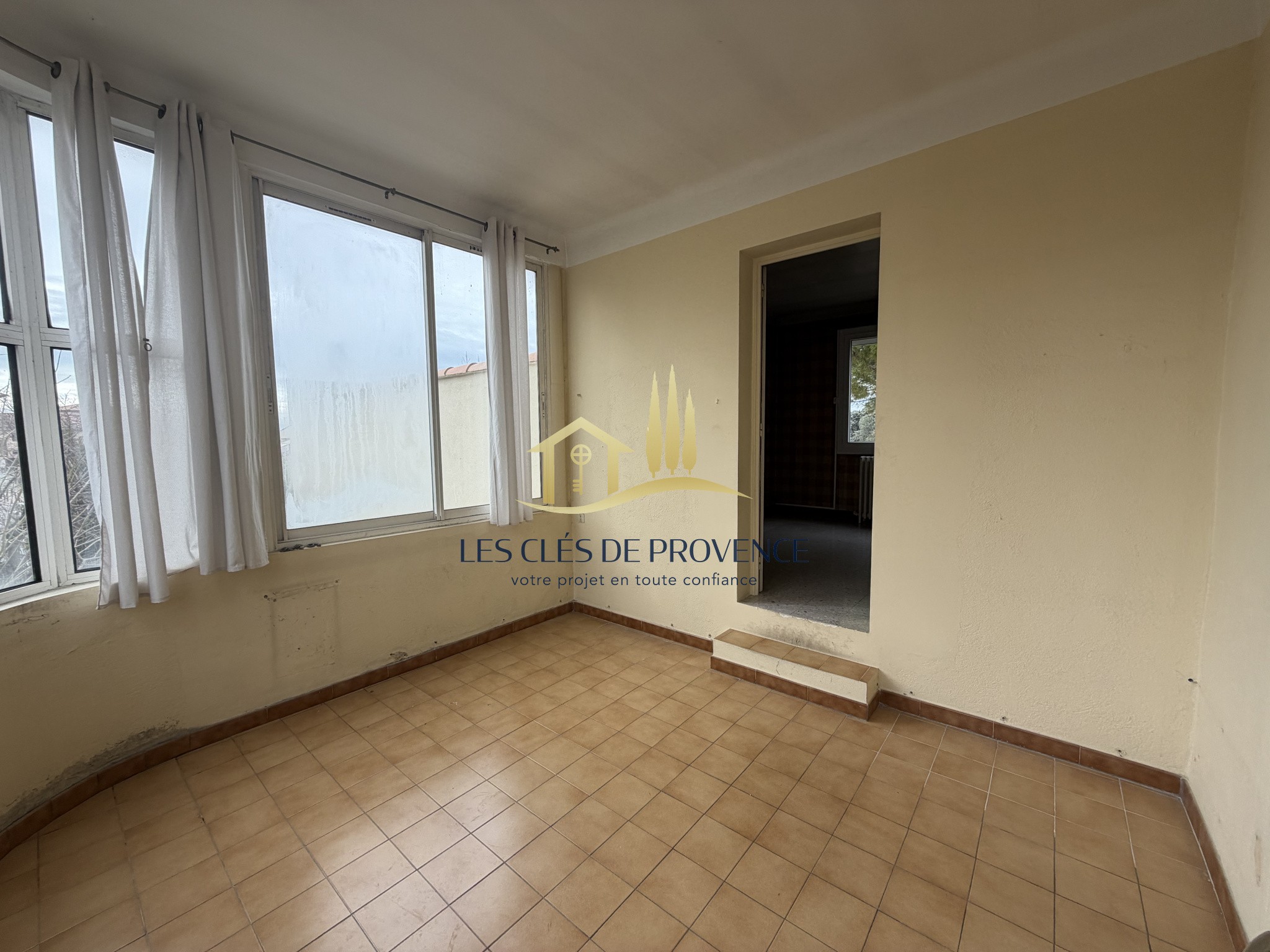 Haut de villa avec terrain constructible — photo 8