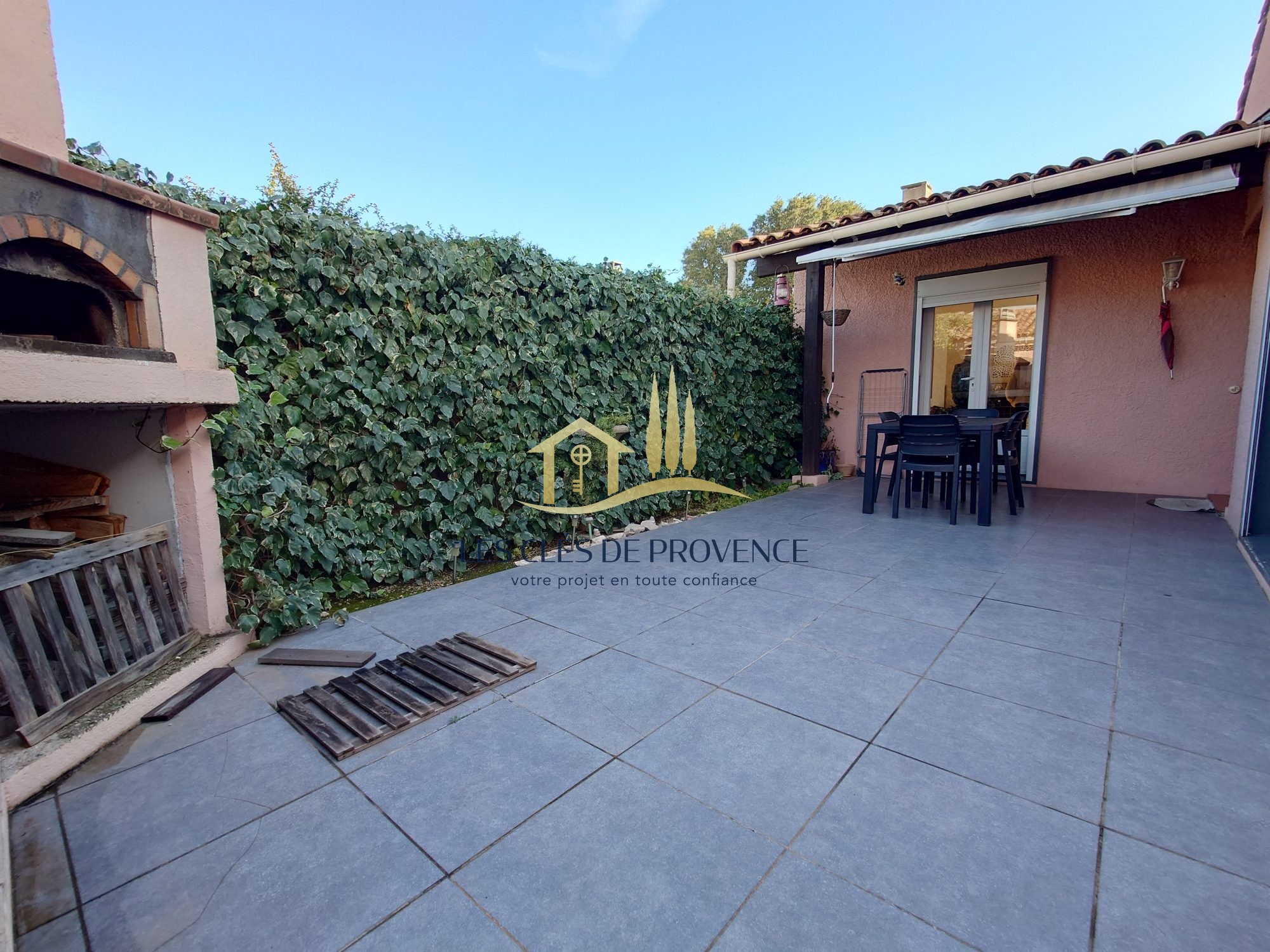 Maison plain-pied type 4 avec jardin et garage à Rognac — photo 12