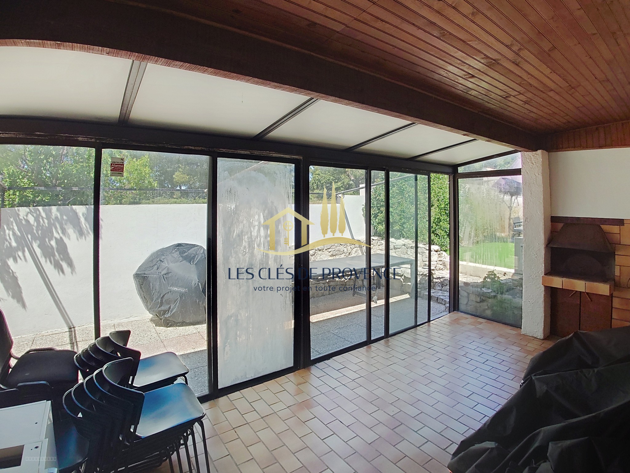 Maison plain-pied type 6 avec jardin piscine et studio — photo 12