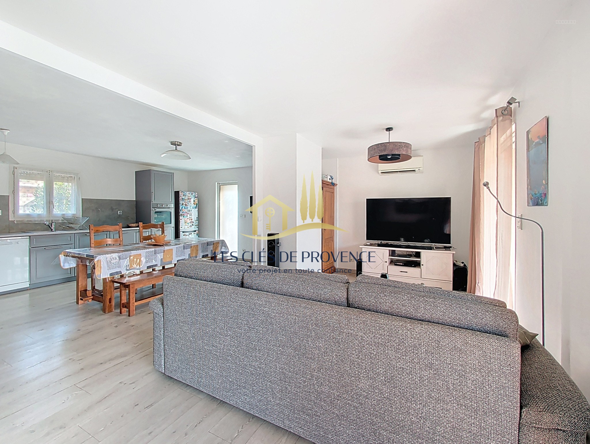 Maison type 7 individuelle de 152 m2 au cœur de Rognac — photo 9