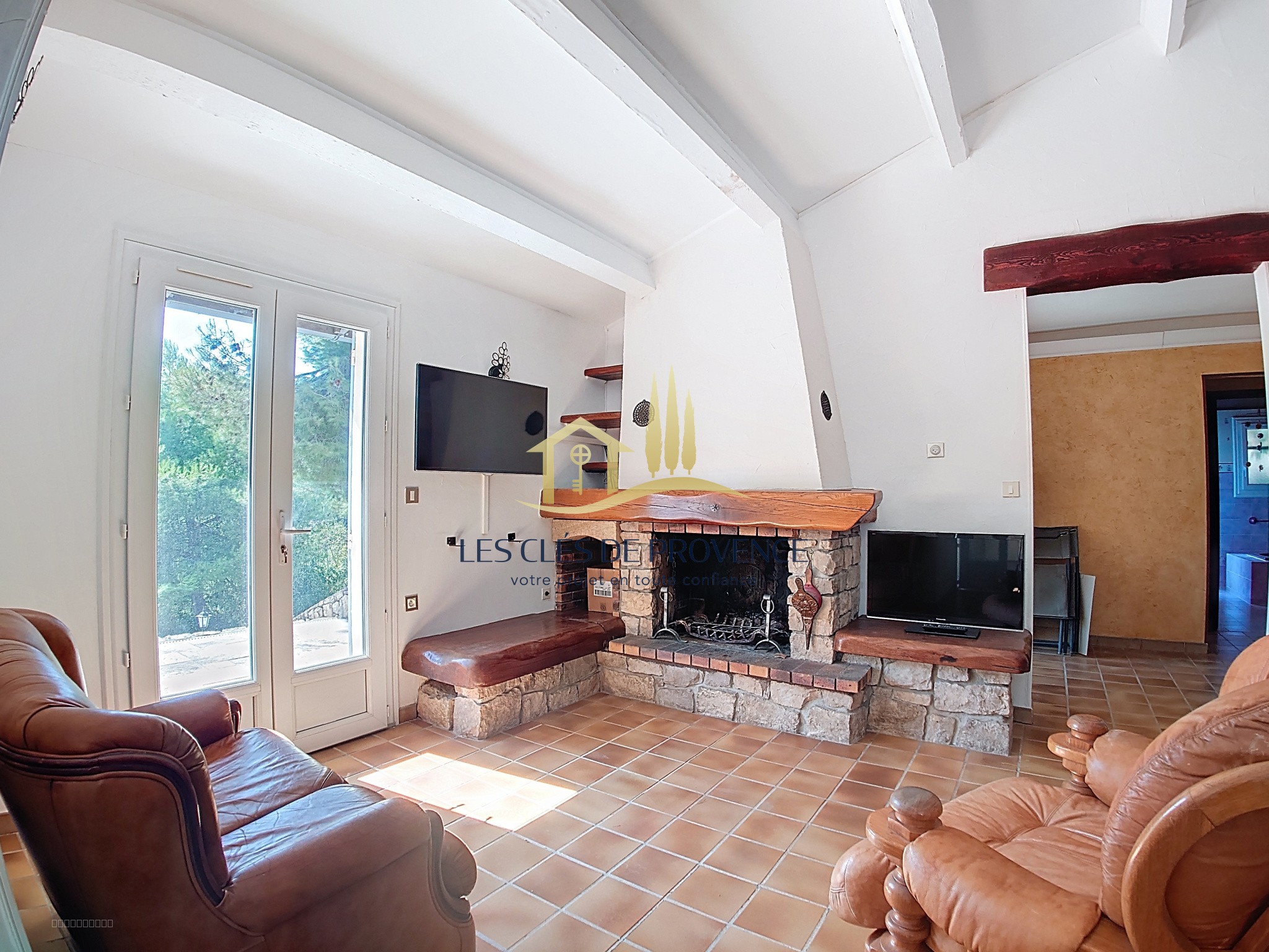 Villa familiale Type 5 avec piscine et jardin arboré à Rognac — photo 2