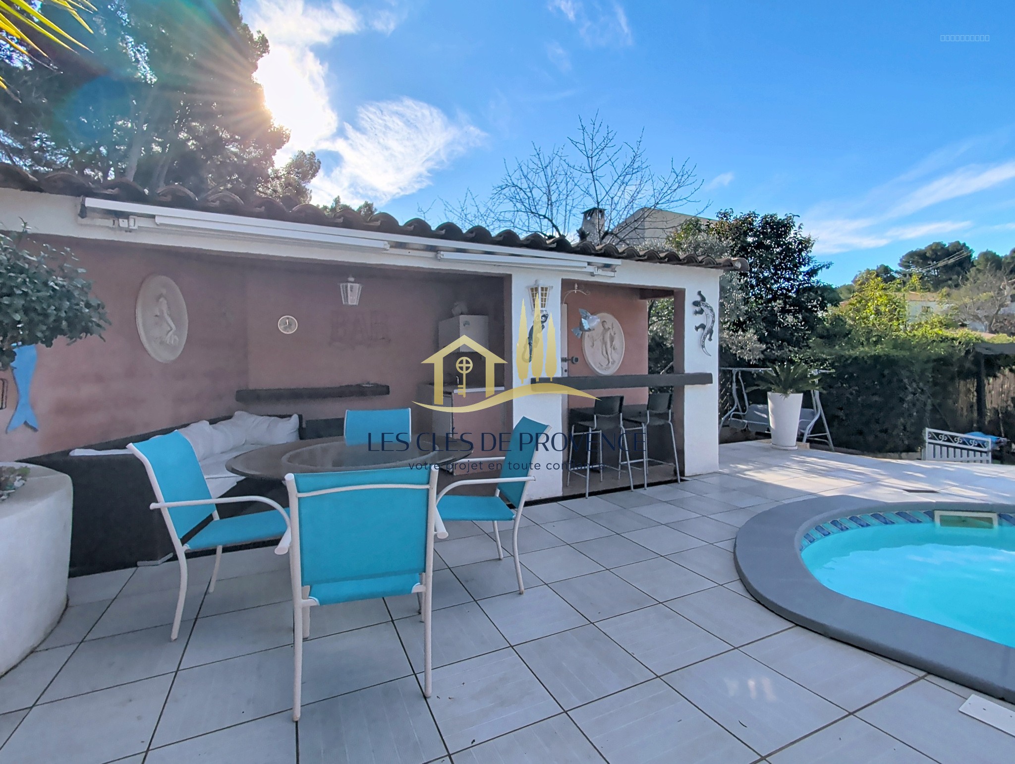 Villa individuelle plain-pied type 7 avec jardin et piscine à Rognac — photo 17
