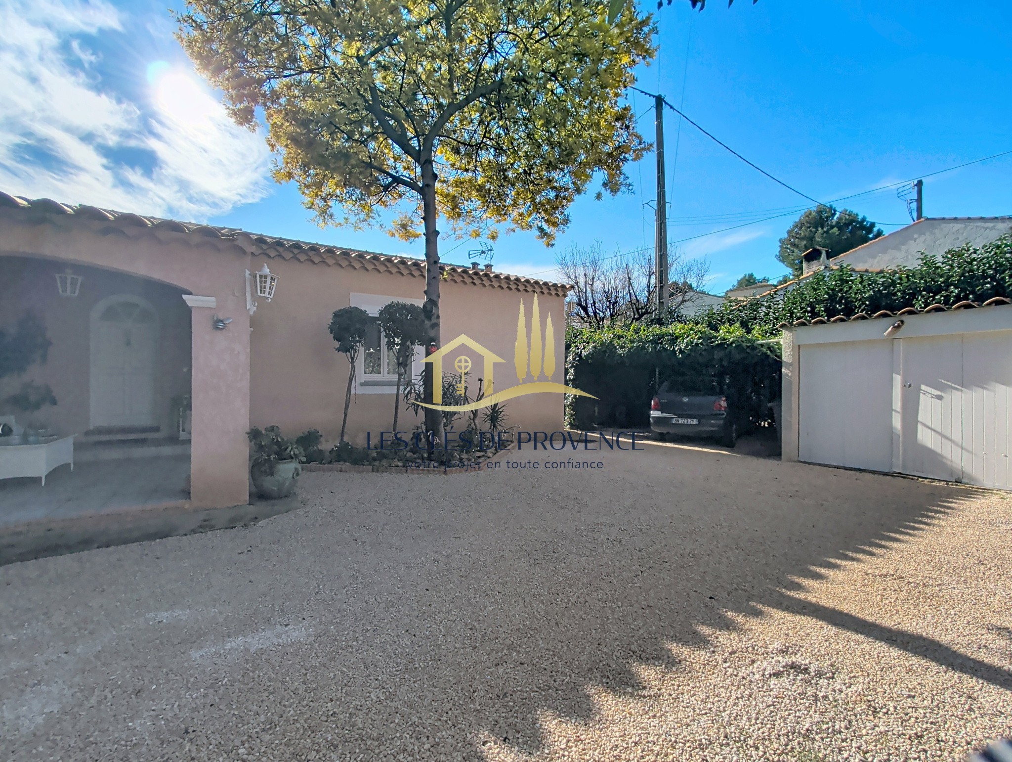Villa individuelle plain-pied type 7 avec jardin et piscine à Rognac — photo 18