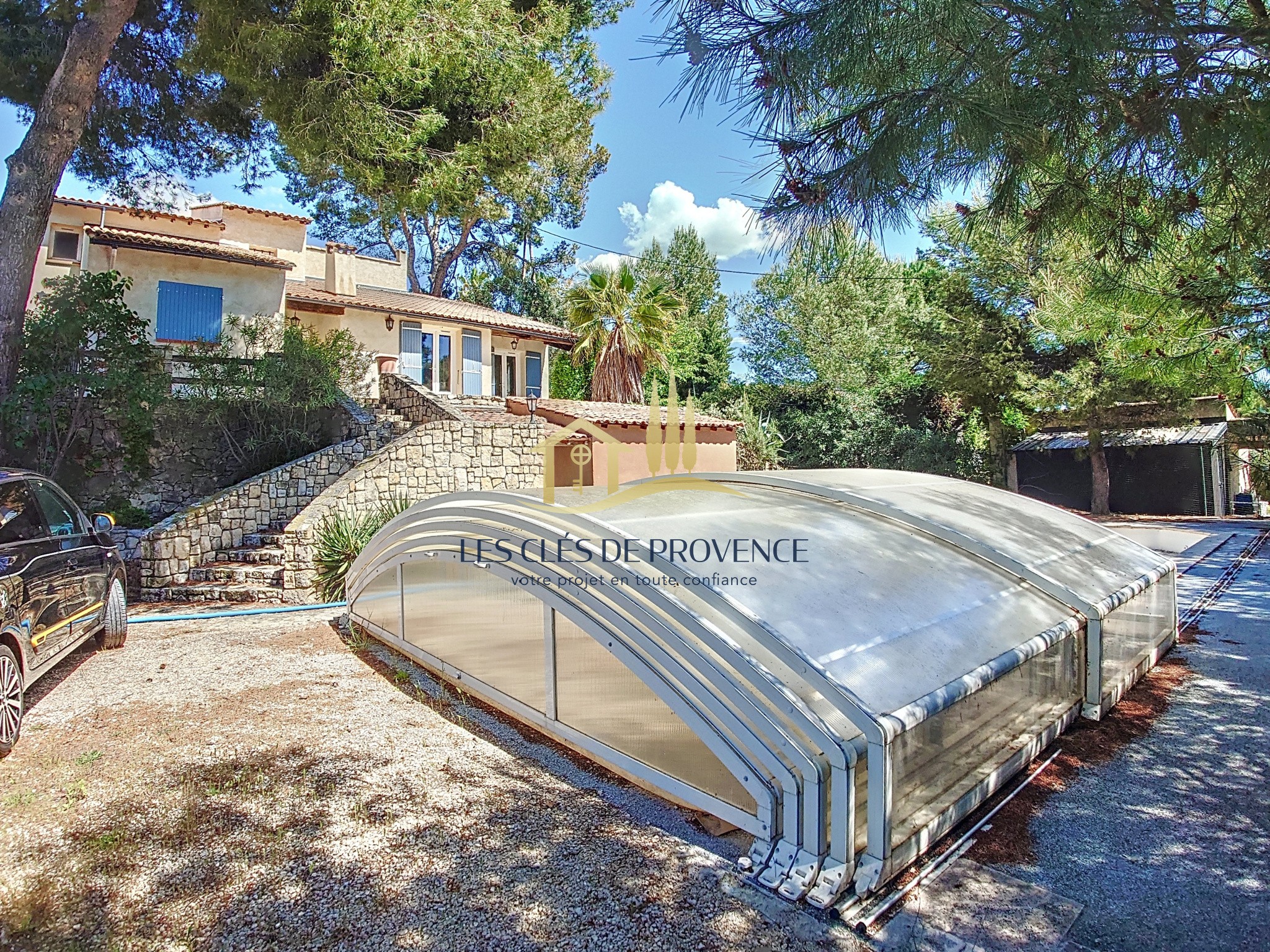 Villa familiale Type 5 avec piscine et jardin arboré à Rognac — photo 15