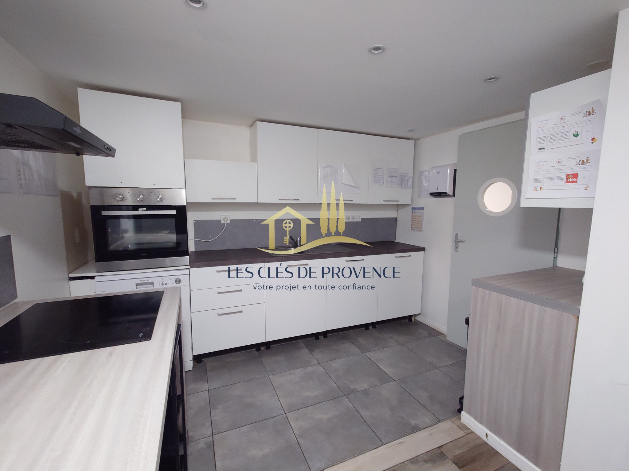 À Vendre   Fonds de commerce à Vitrolles (13127) — photo 15