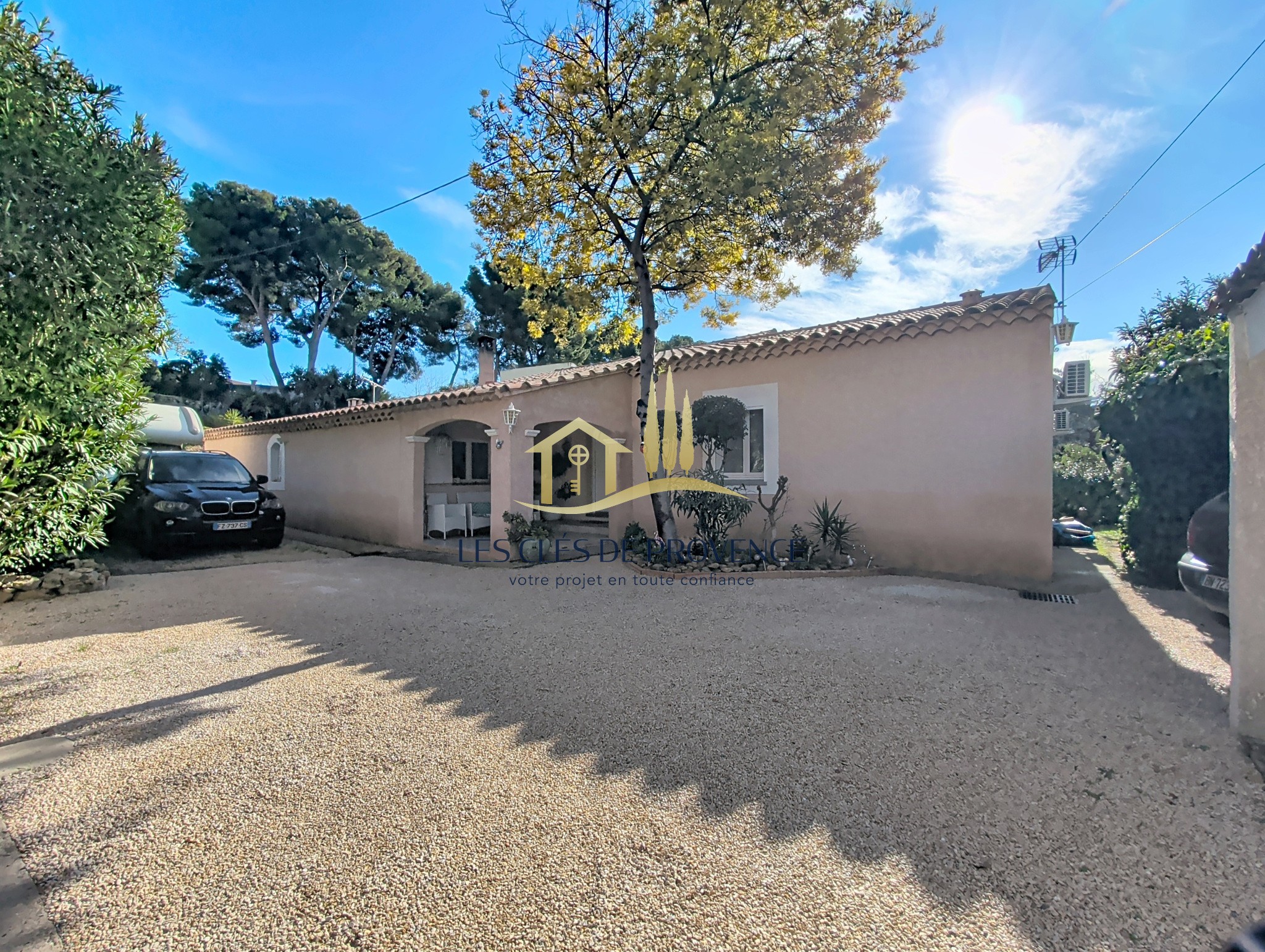 Villa individuelle plain-pied type 7 avec jardin et piscine à Rognac — photo 19