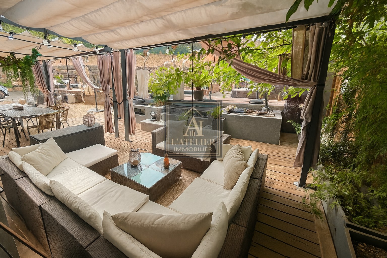 Maison de 165 m2 avec sous sol et piscine sur une parcelle de 1068 m2 — photo 9