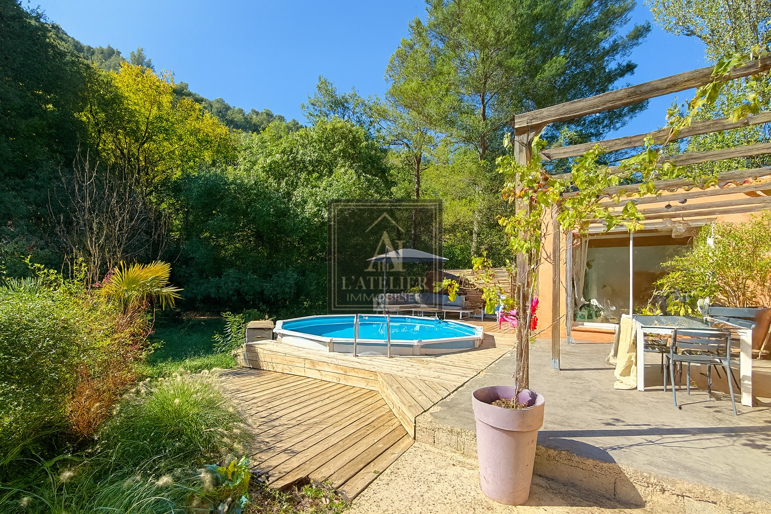 Maison de plain-pied de type 5 avec garage sur une parcelle au calme de 963 m2 — photo 11
