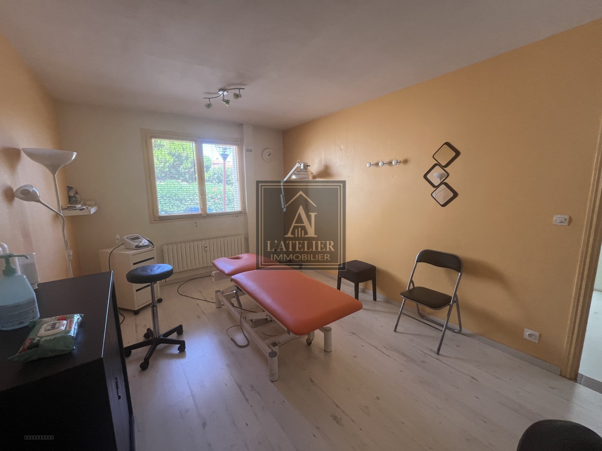 Local commercial — photo 4