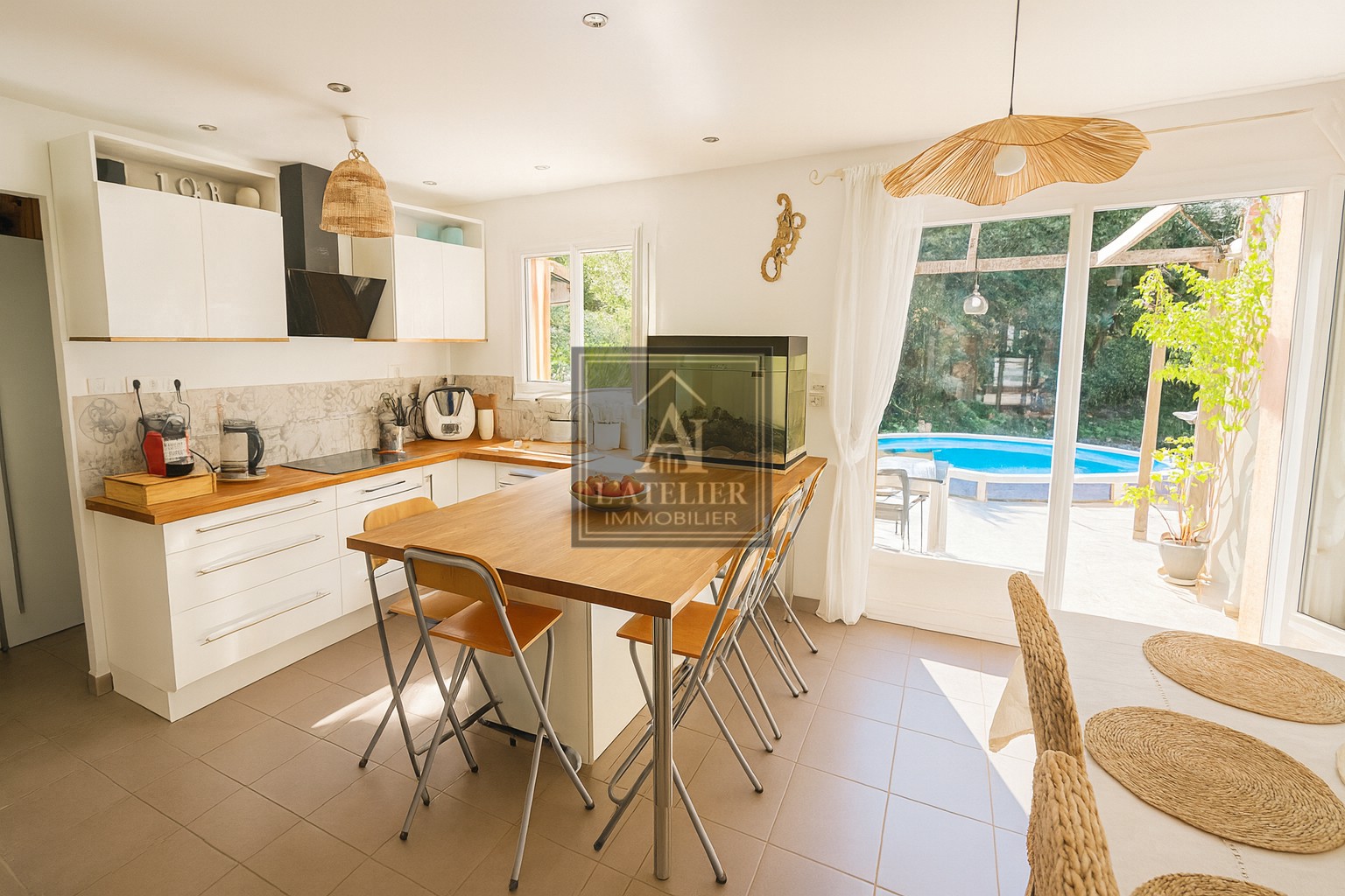 Maison de plain-pied de type 5 avec garage sur une parcelle au calme de 963 m2 — photo 6