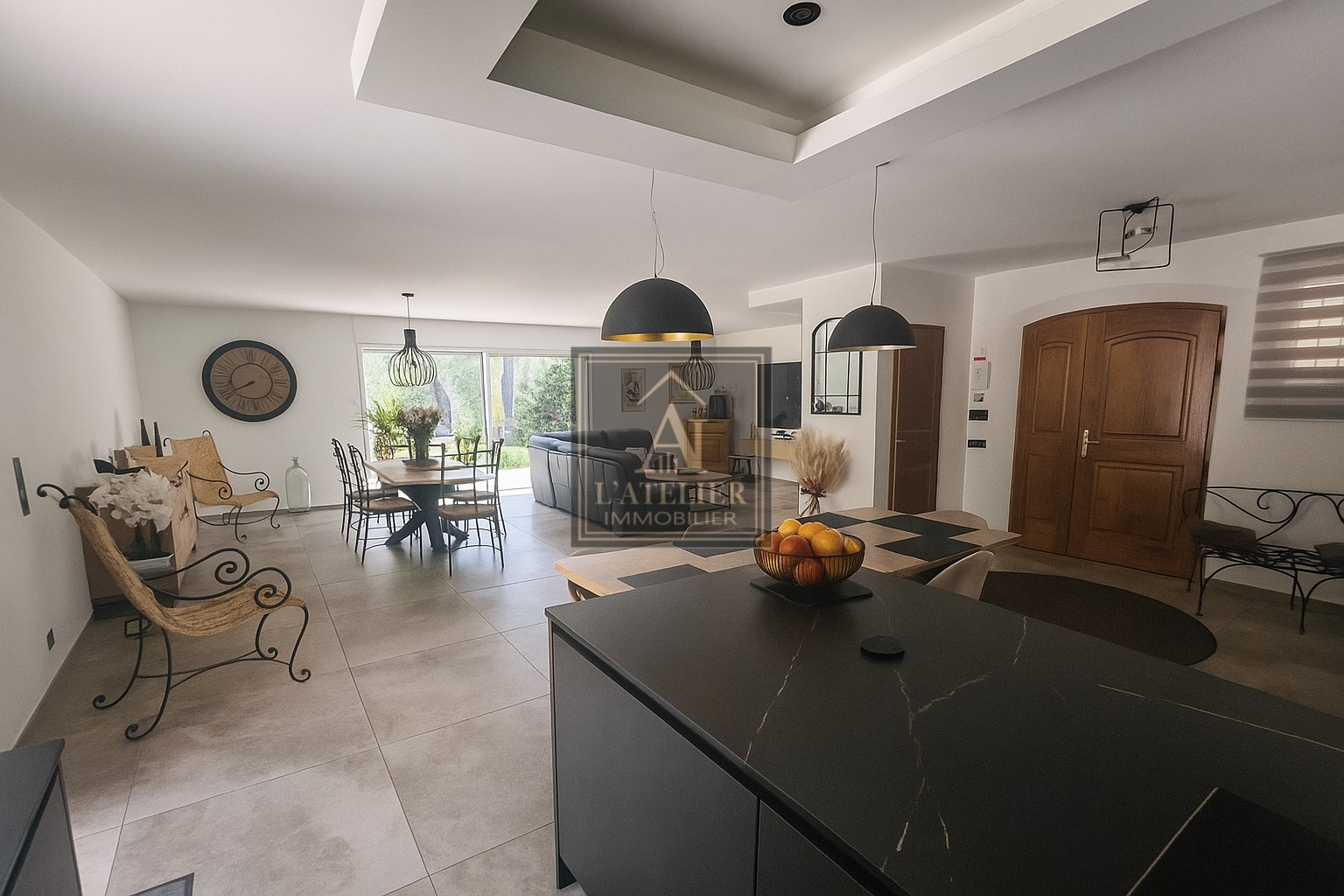 Bastide provençale de 250 m2 avec dépendance de 70 m2, sous sol de 100 m2, piscine sur une parcelle de 16 000 — photo 6
