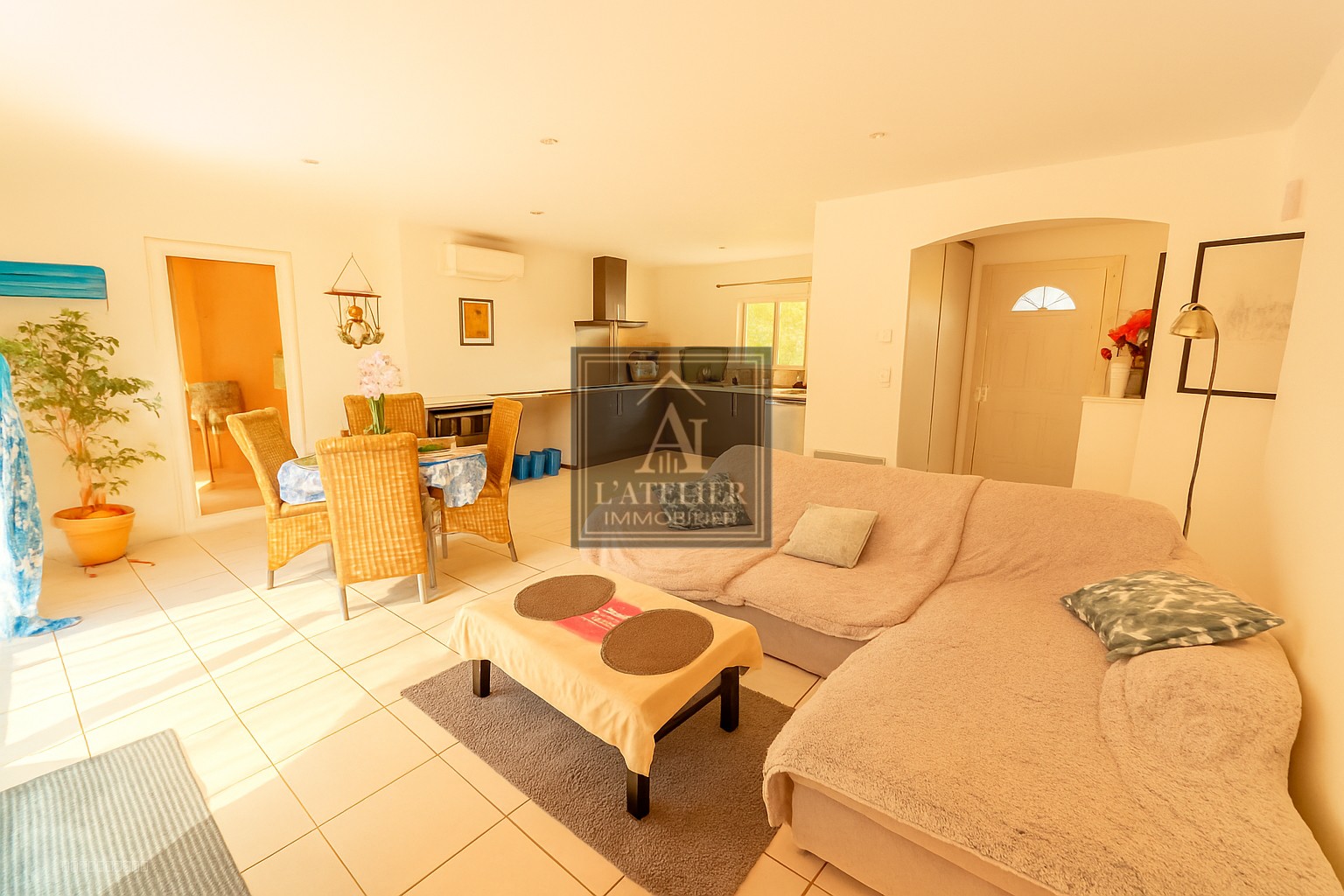 Maison de 95 m2 de plain pied avec garage sur une parcelle de 461 m2 — photo 2