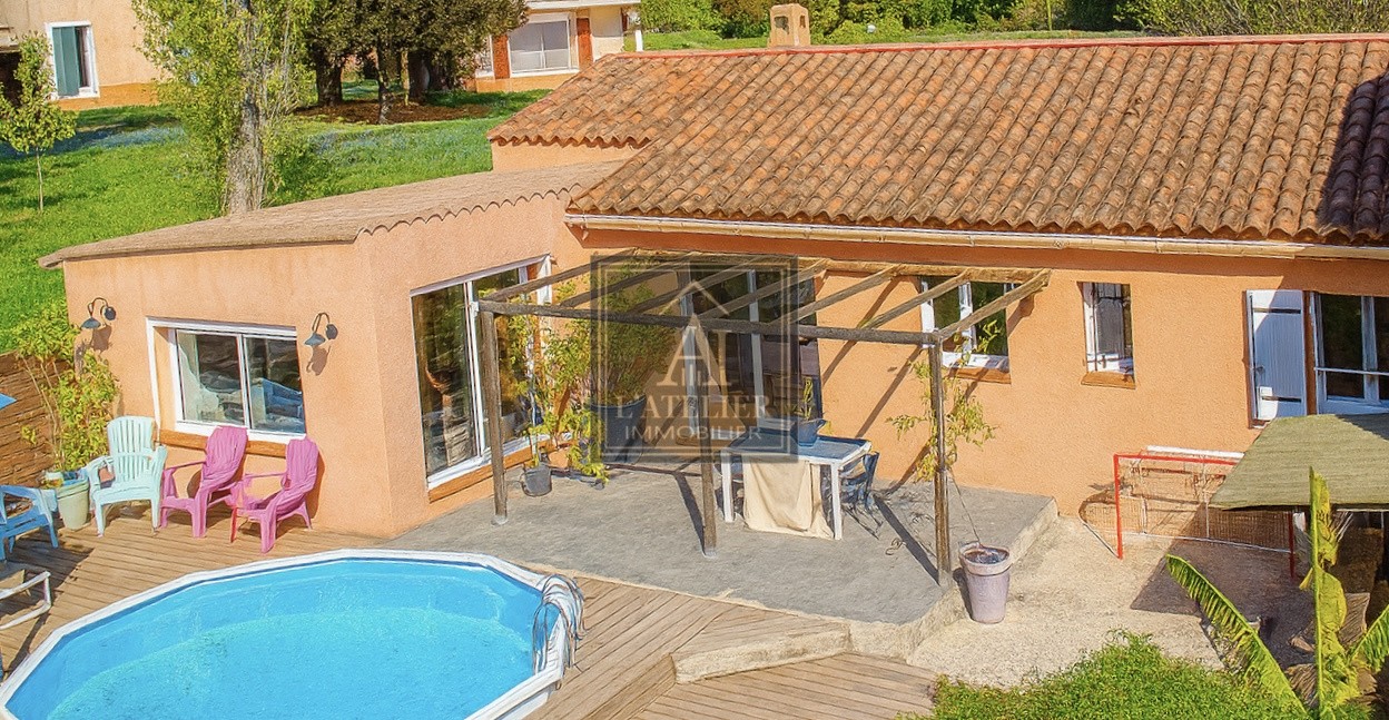 Maison de plain-pied de type 5 avec garage sur une parcelle au calme de 963 m2 — photo 16