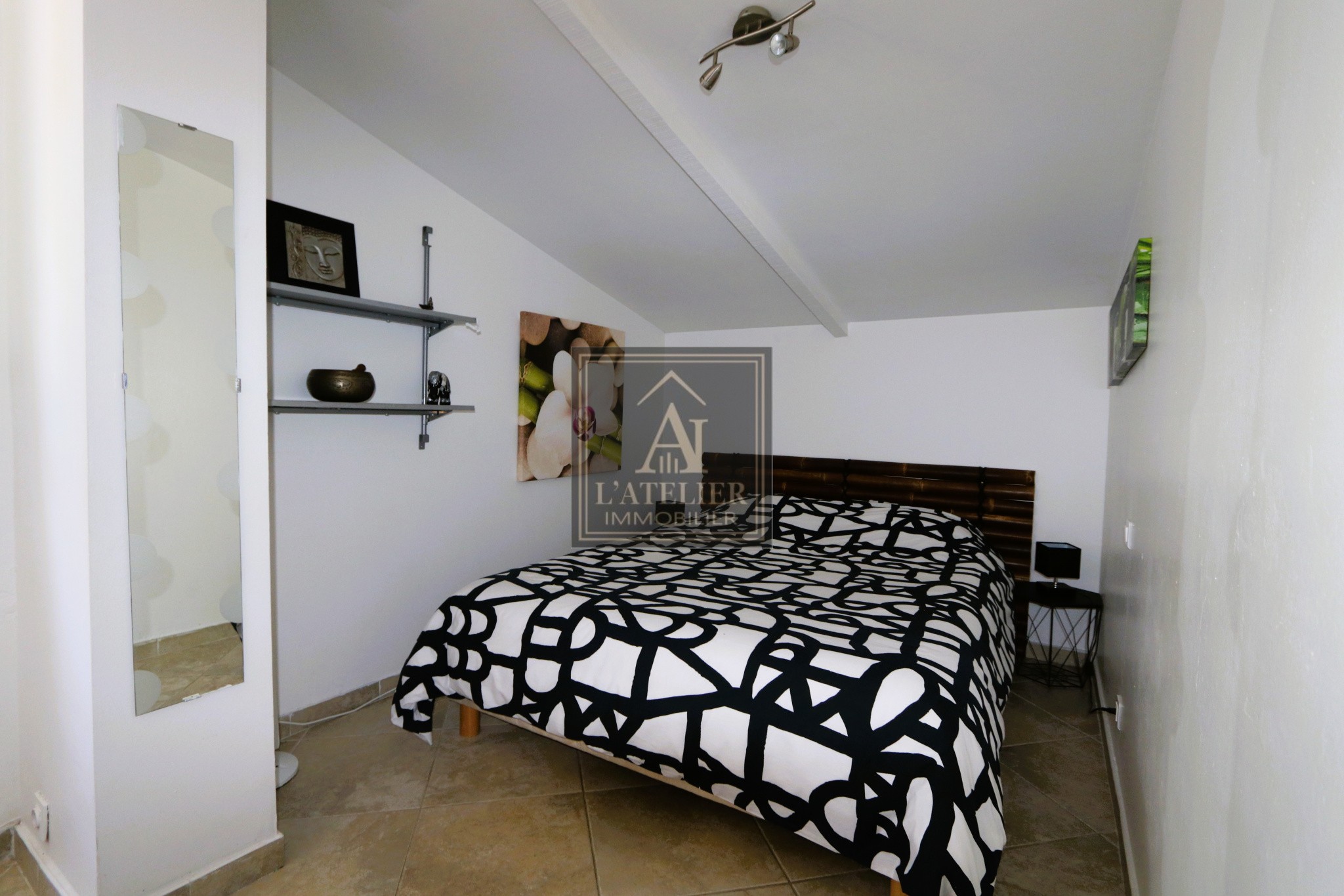 Maison de plain-pied de 105 m2 avec dépendance — photo 10