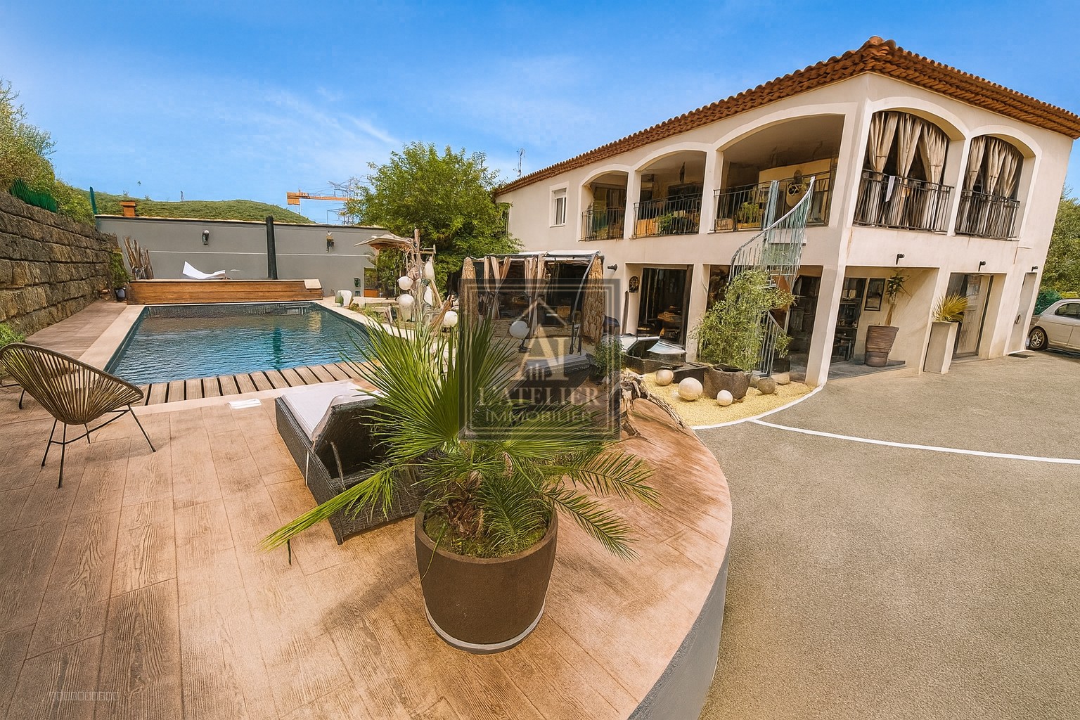 Maison de 165 m2 avec sous sol et piscine sur une parcelle de 1068 m2 — photo 16
