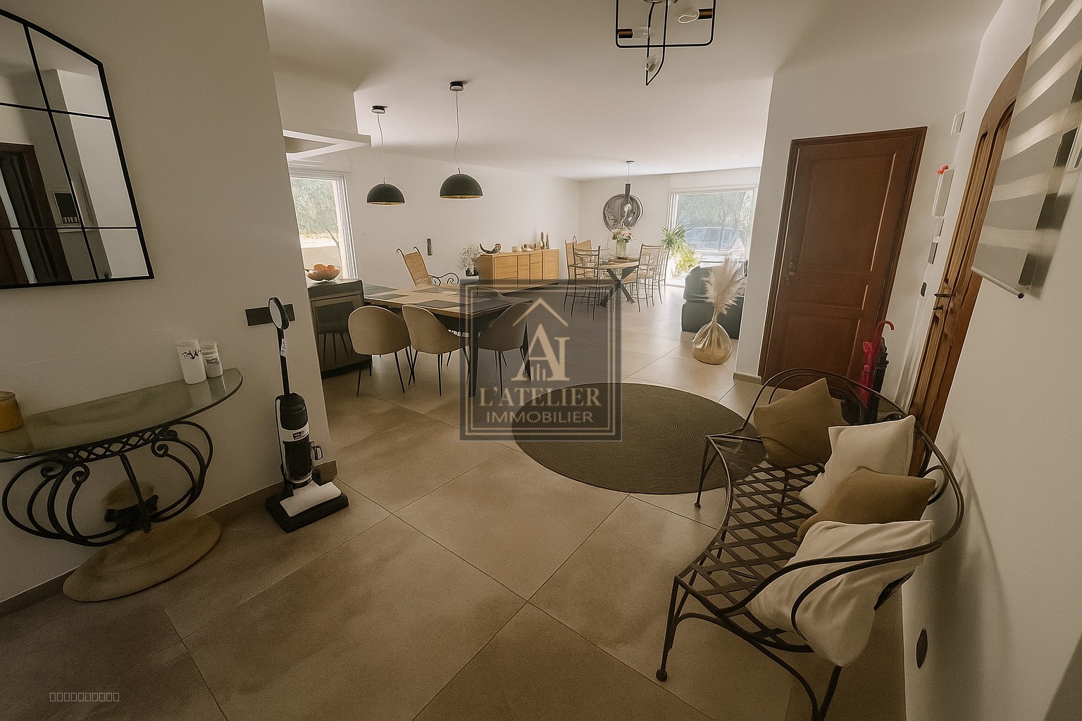 Bastide provençale de 250 m2 avec dépendance de 70 m2, sous sol de 100 m2, piscine sur une parcelle de 16 000 — photo 20