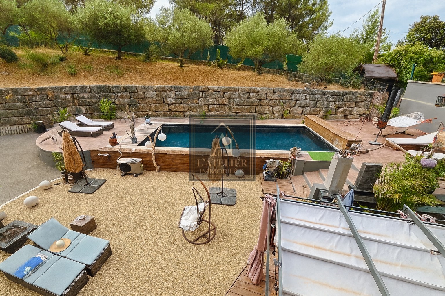 Maison de 165 m2 avec sous sol et piscine sur une parcelle de 1068 m2 — photo 20