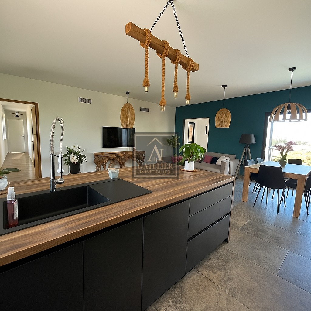 Maison T4 avec piscine, cuisine d'été et garage — photo 3