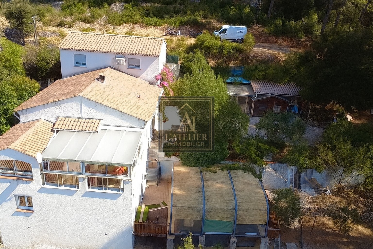 Maison avec vue, garage de 40 m2 et annexe multi-usage de 40 m2 sur une parcelle de 1010 m2 — photo 8