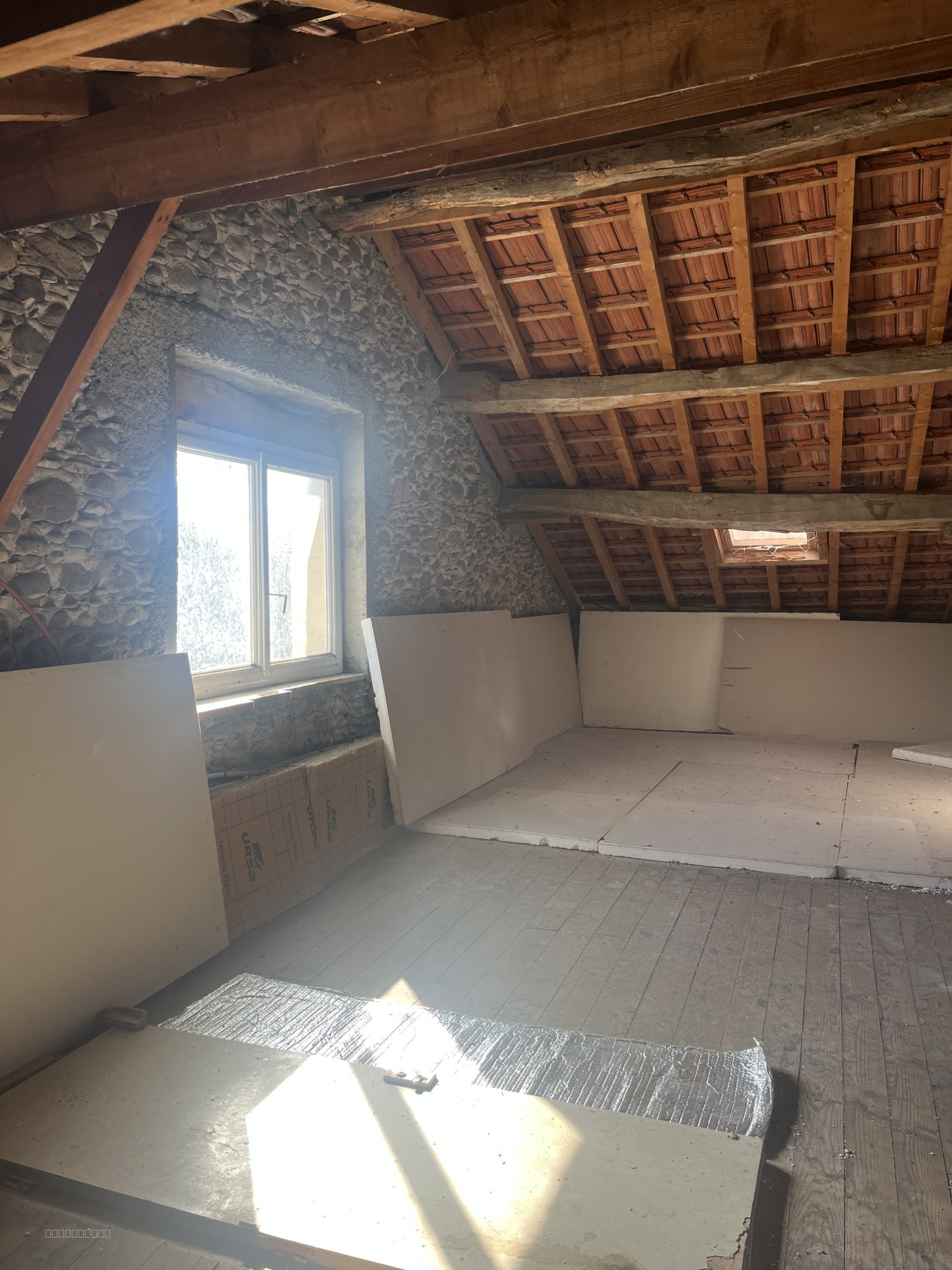 Maison atypique + maisonnette T2 dans un charmant bourg — photo 4