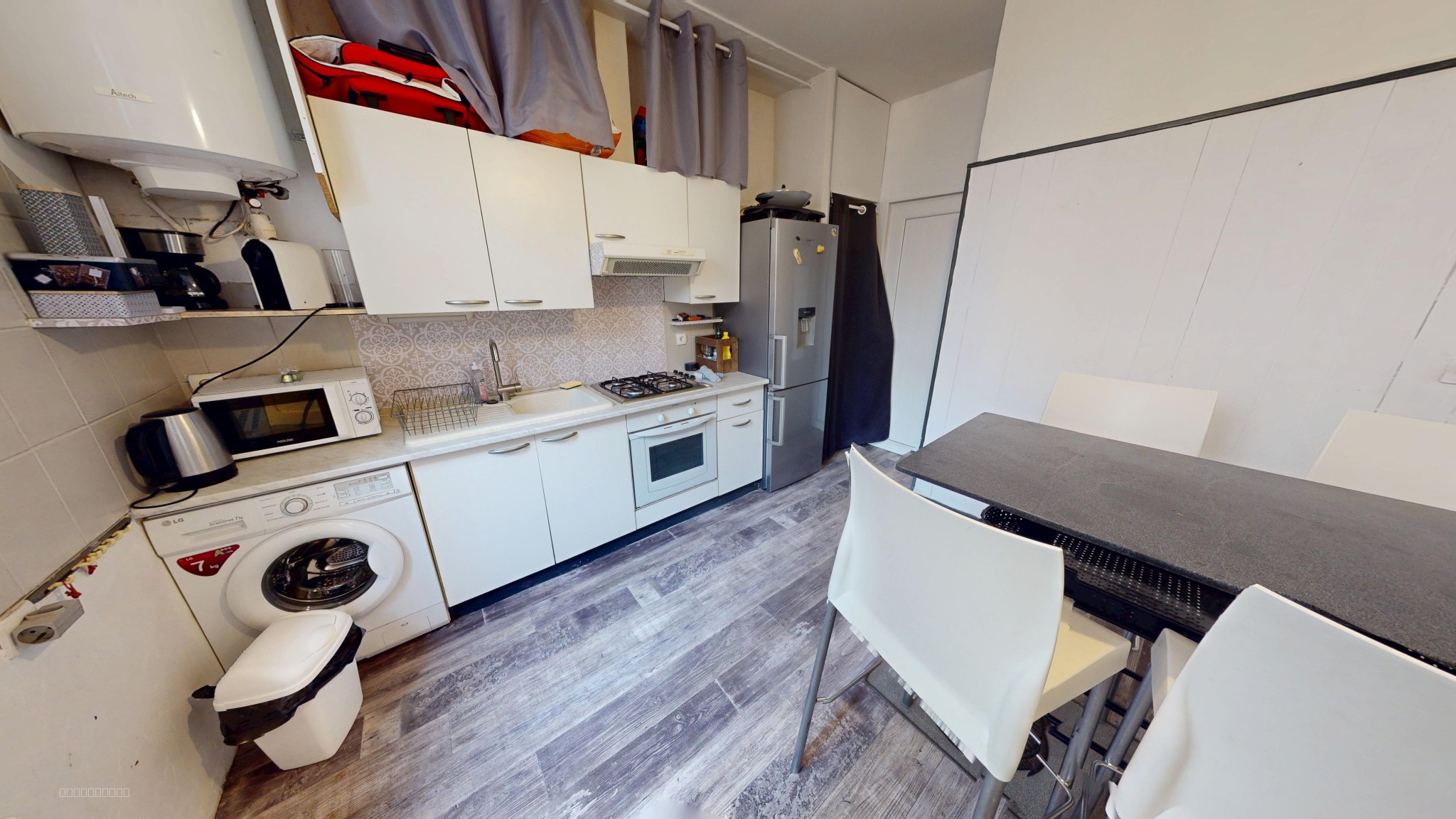 T2 Rez-de-chaussée   35 m2   Place de parking + Cellier 5 m2 — photo 2