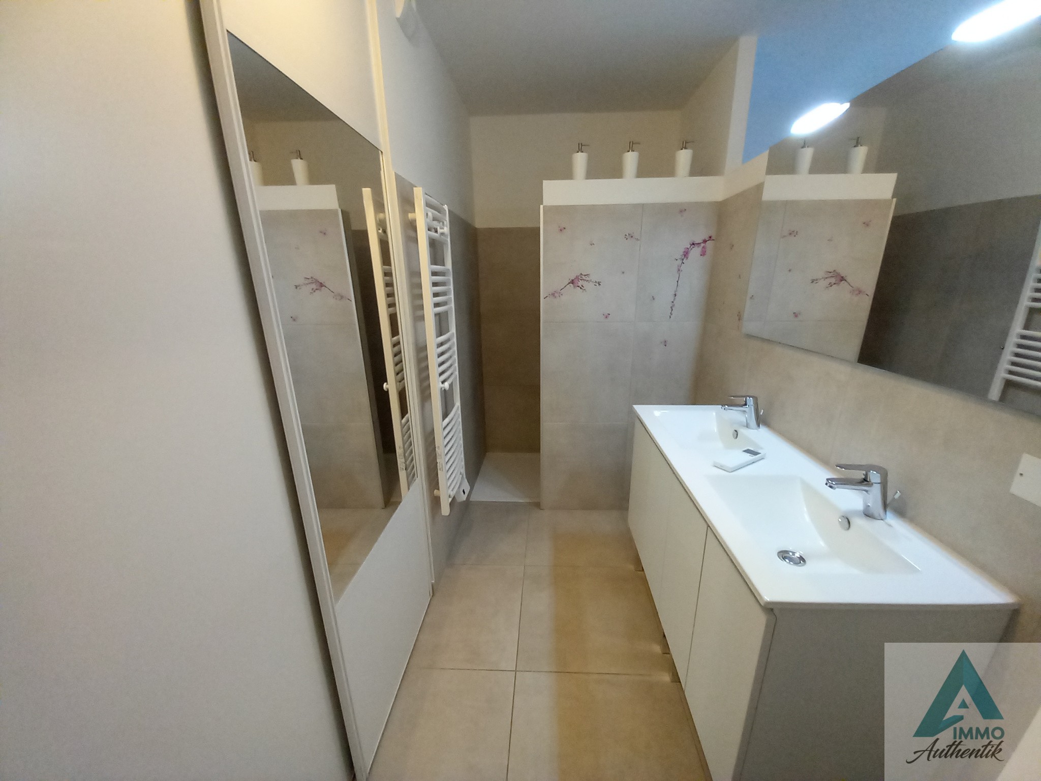 13720 GEMENOS   APPARTEMENT 5 PIECES 145M2 TERRASSES JARDIN LOCAL — photo 5
