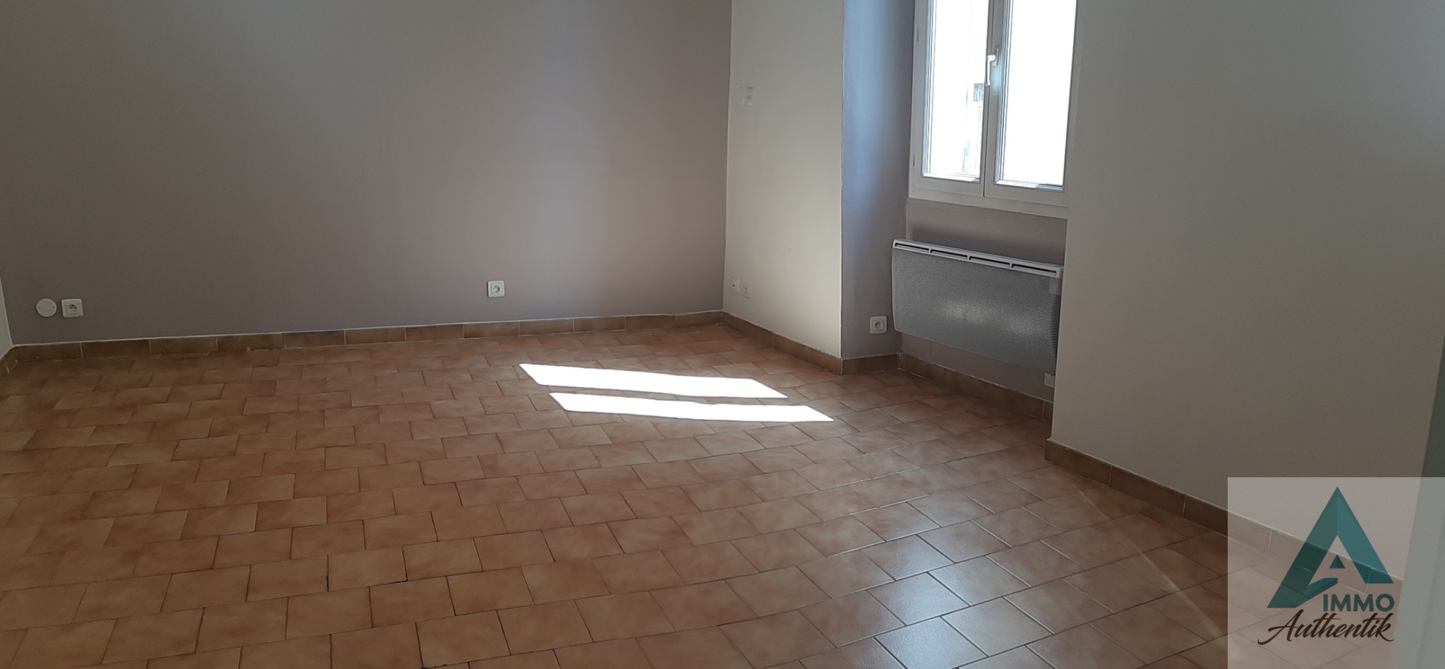 13360 ROQUEVAIRE - APPARTEMENT 3 PIECES 52.82m2 — photo 10