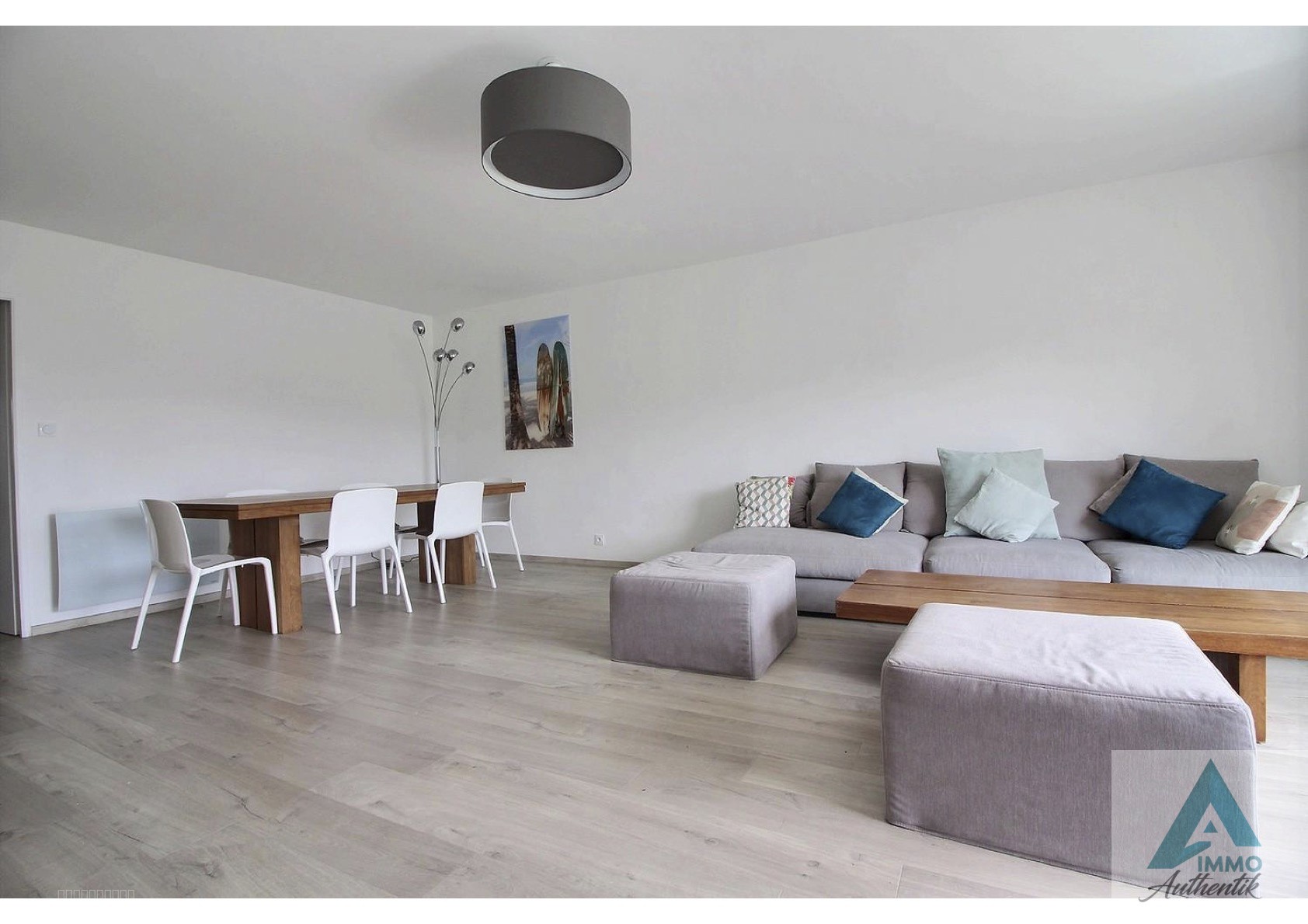 LA CIOTAT APPARTEMENT T5 MEUBLÉ - TERRASSE - GARAGE - PLACE DE PARKING PRIVATIVE — photo 4