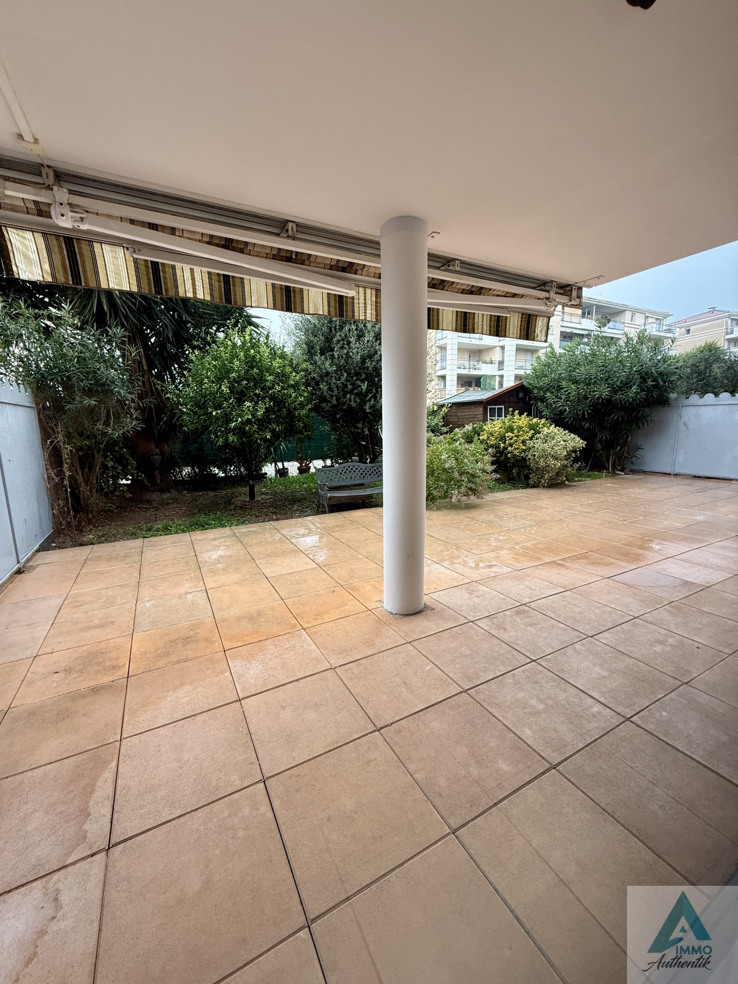 CHATEAU GOMBERT IDÉALEMENT SITUÉ !! TYPE 3 GRANDE TERRASSE 59M2 AVEC JARDIN 61M2 !! PLACE DE PARKING — photo 3