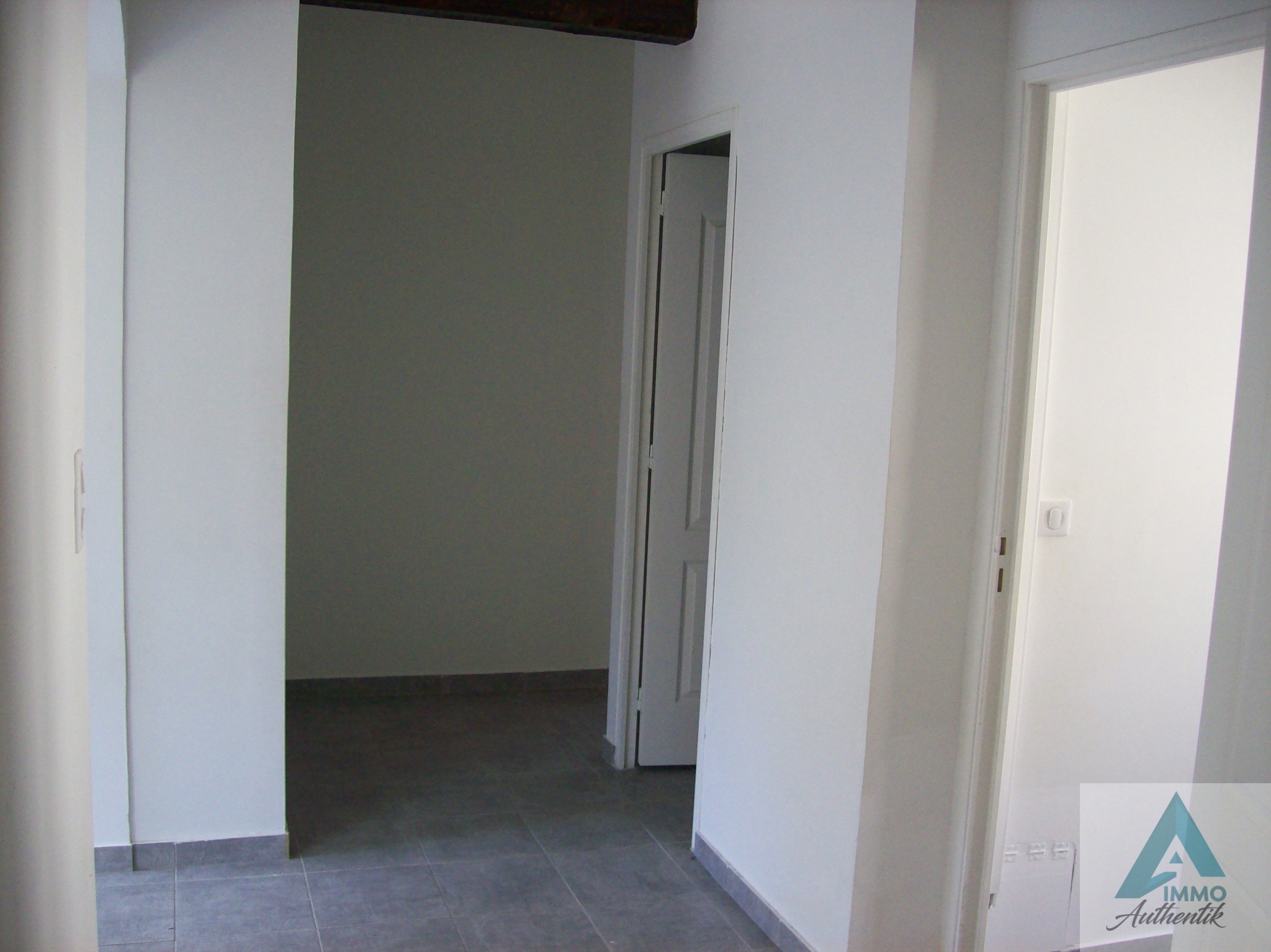 13112 LA DESTROUSSE APPARTEMENT 3PIECES STATIONNEMENT — photo 5