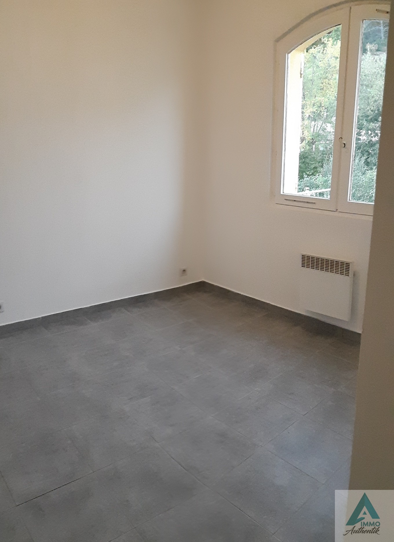 13112 LA DESTROUSSE APPARTEMENT 3PIECES STATIONNEMENT — photo 7
