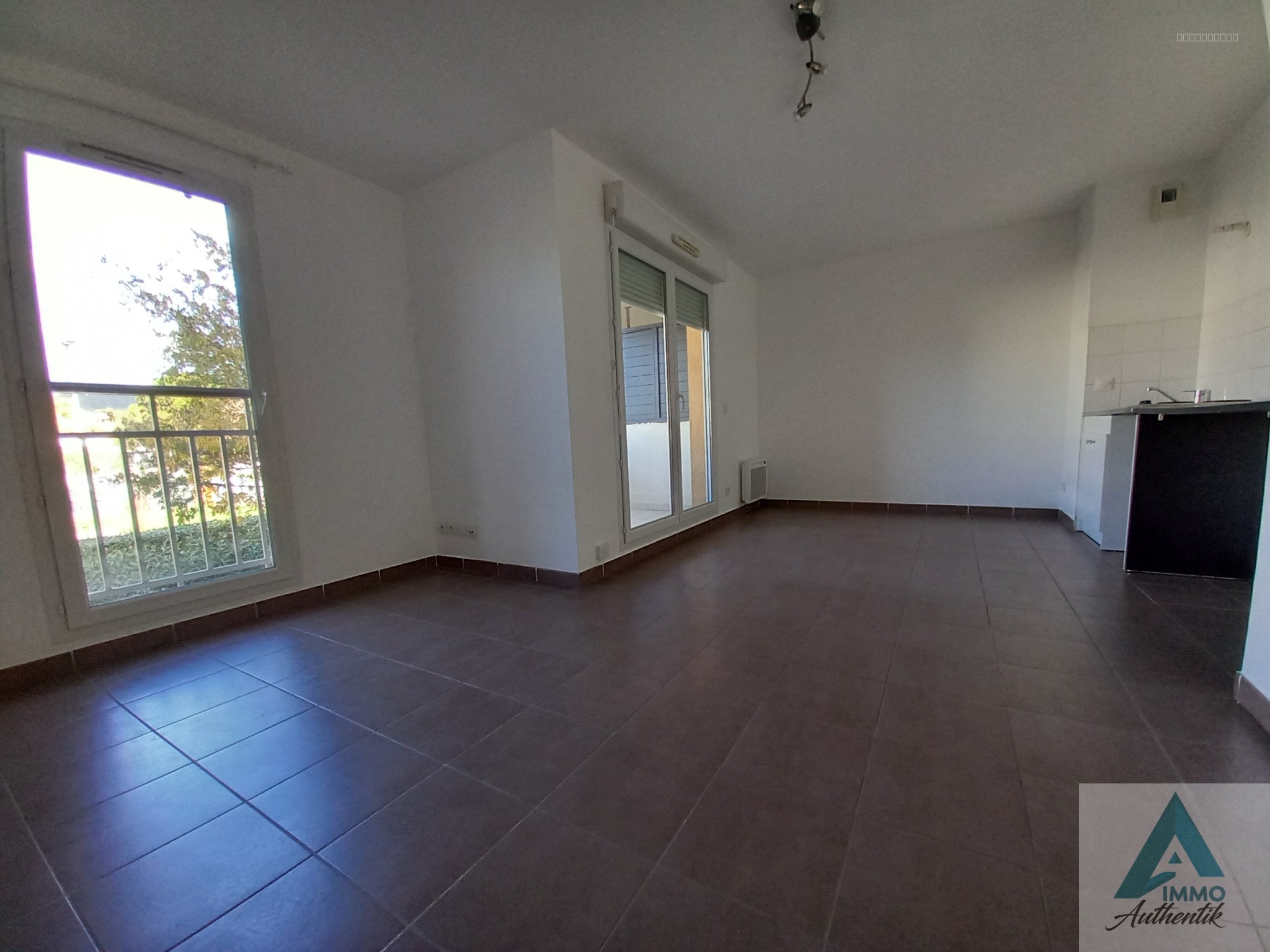 13112 LA DESTROUSSE APPARTEMENT 3PIECES STATIONNEMENT — photo 7