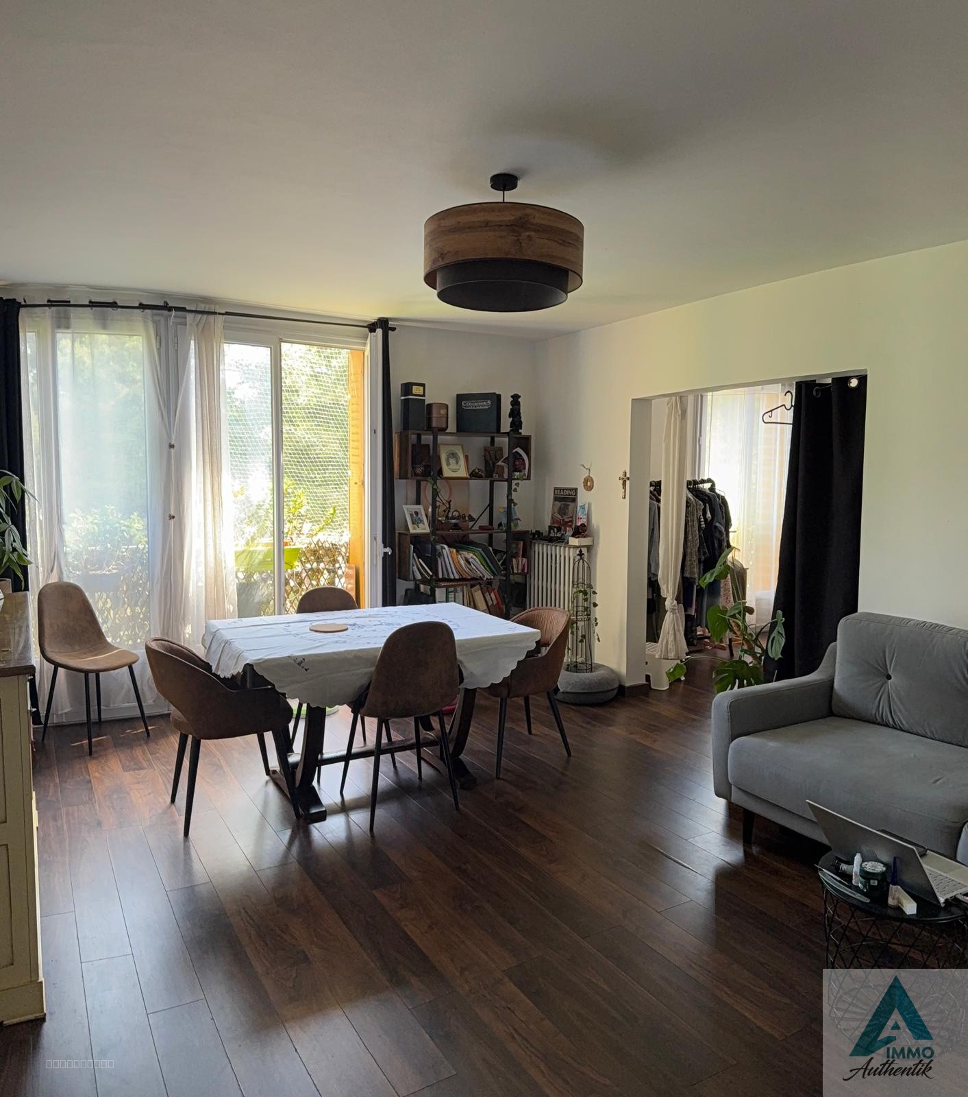 BASTIDE NEUVE APPARTEMENT DE TYPE 4 AVEC LOGGIA ET CAVE — photo 2