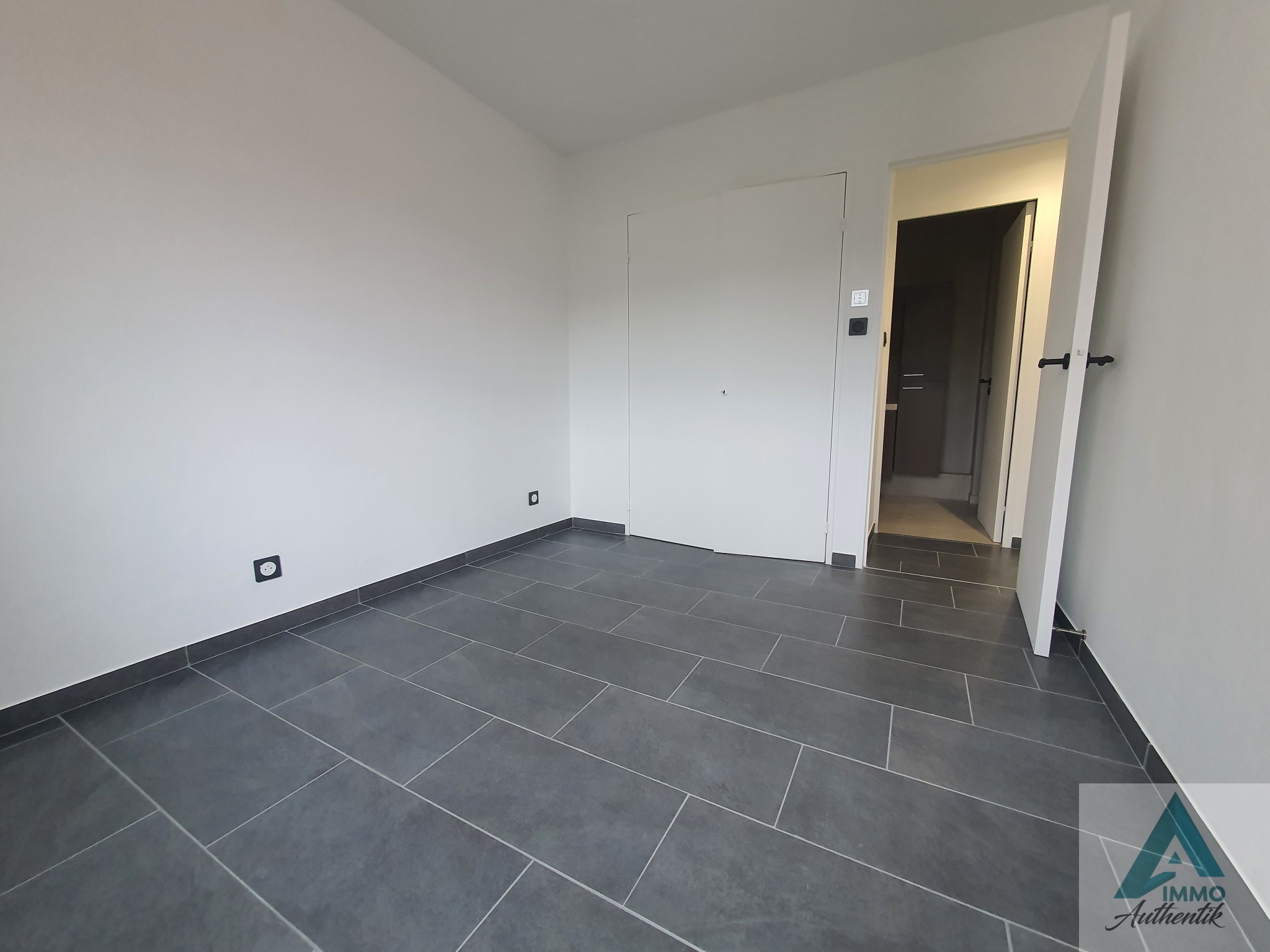 13400 AUBAGNE APPARTEMENT TYPE 4 84.84 M2  RESIDENCE LA MALOUNIERE — photo 10