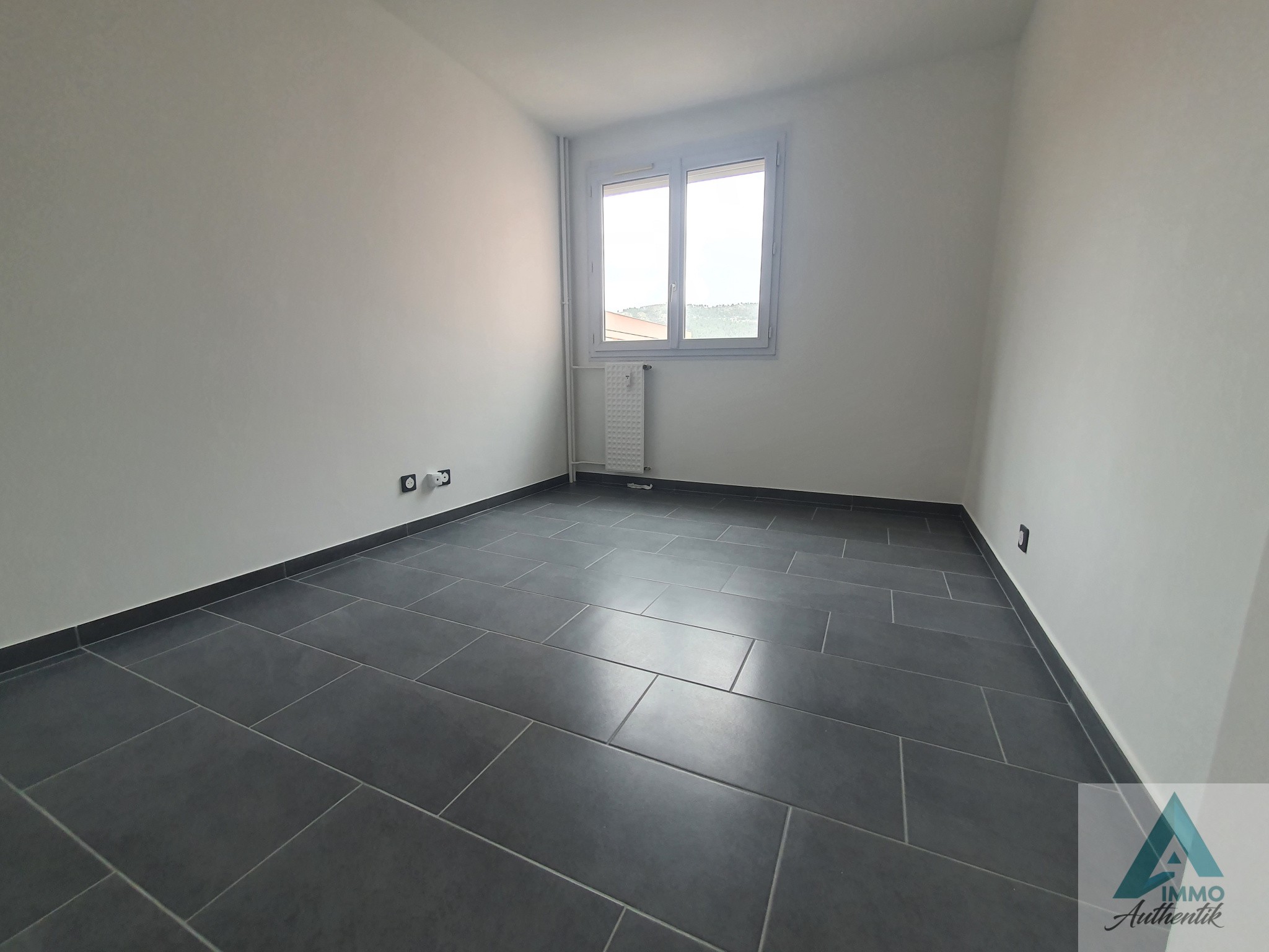 13400 AUBAGNE APPARTEMENT TYPE 4 84.84 M2  RESIDENCE LA MALOUNIERE — photo 9