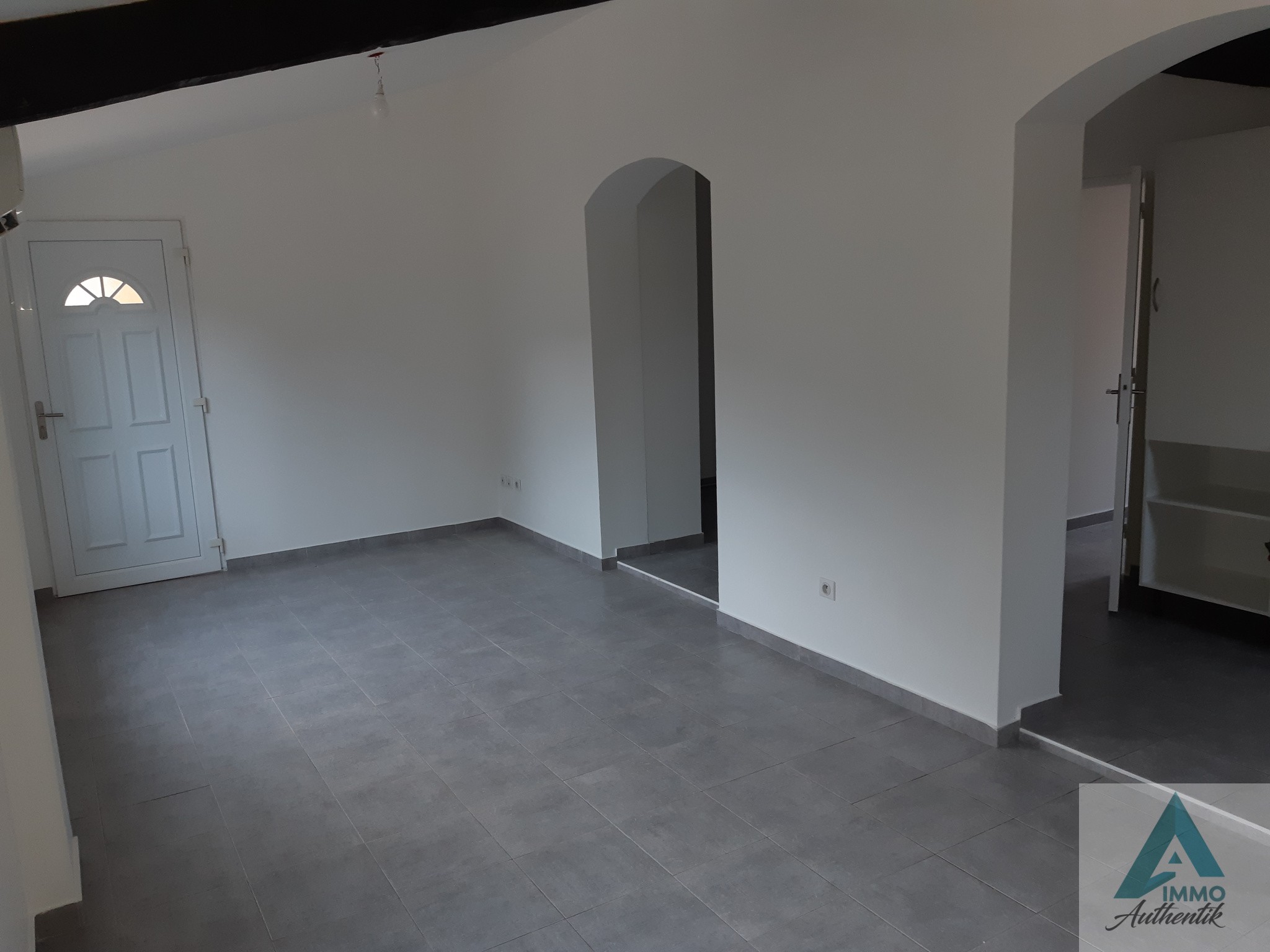 13112 LA DESTROUSSE APPARTEMENT 3PIECES STATIONNEMENT — photo 3