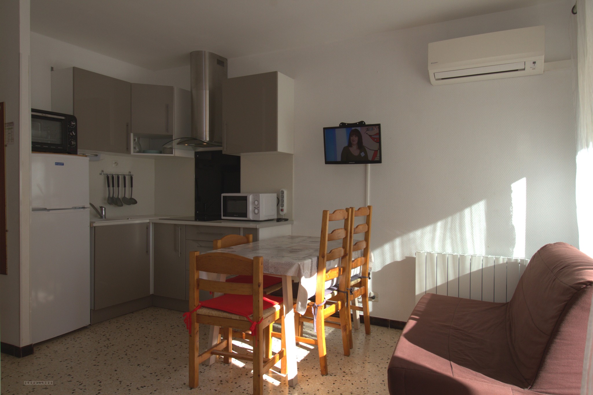 T1 avec terrasse — photo 4